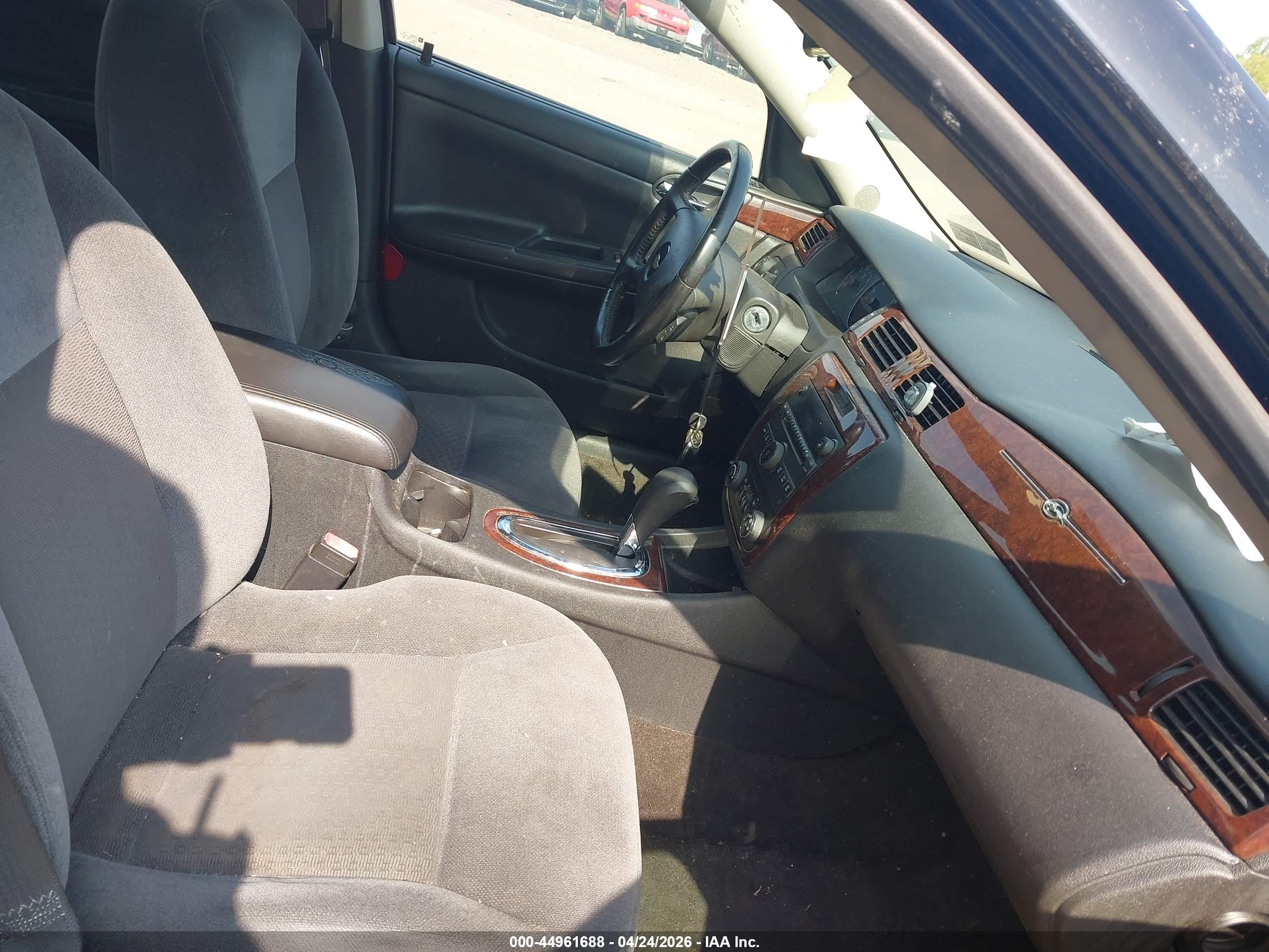 CHEVROLET IMPALA image 5