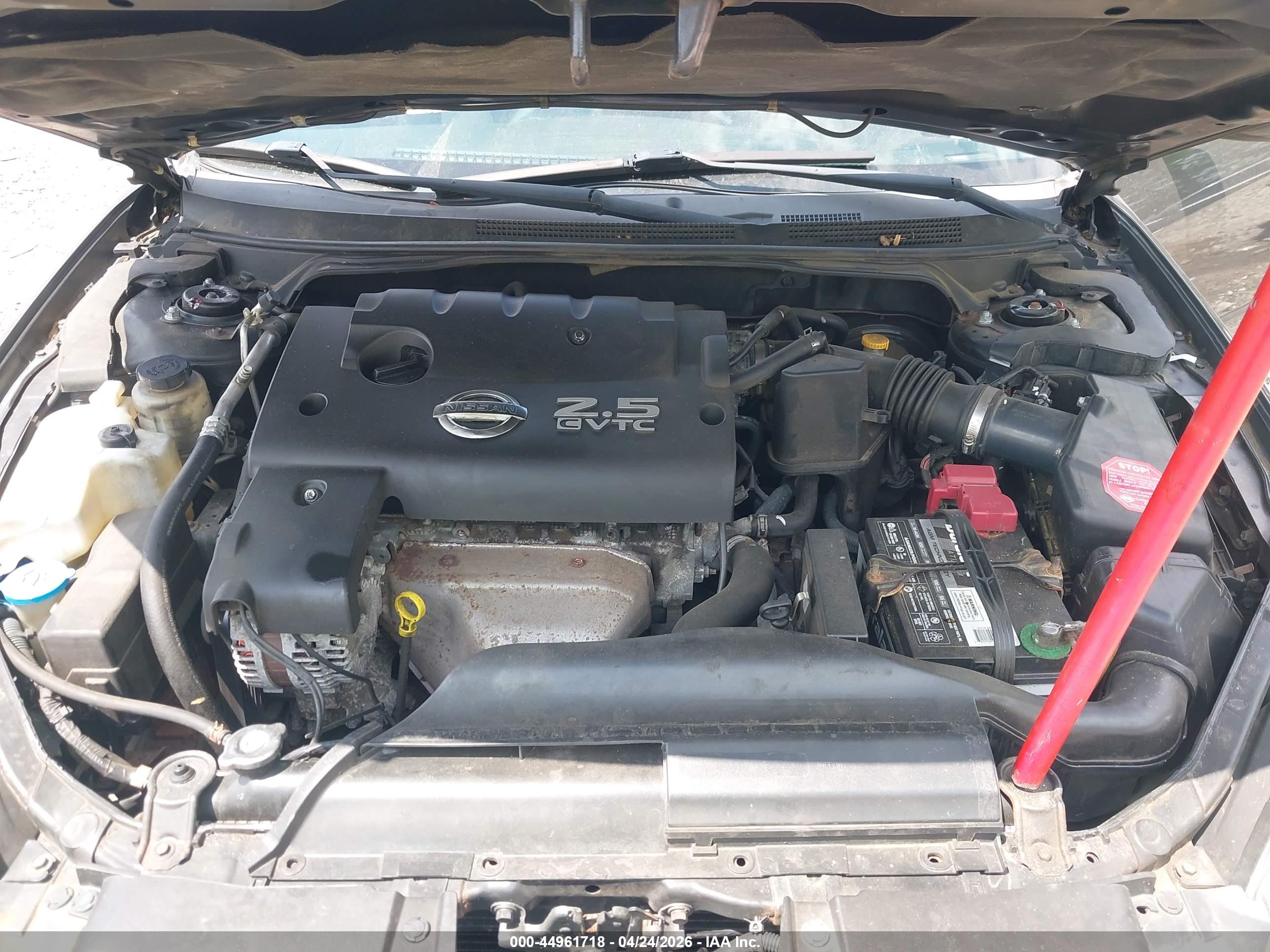 NISSAN ALTIMA image 10