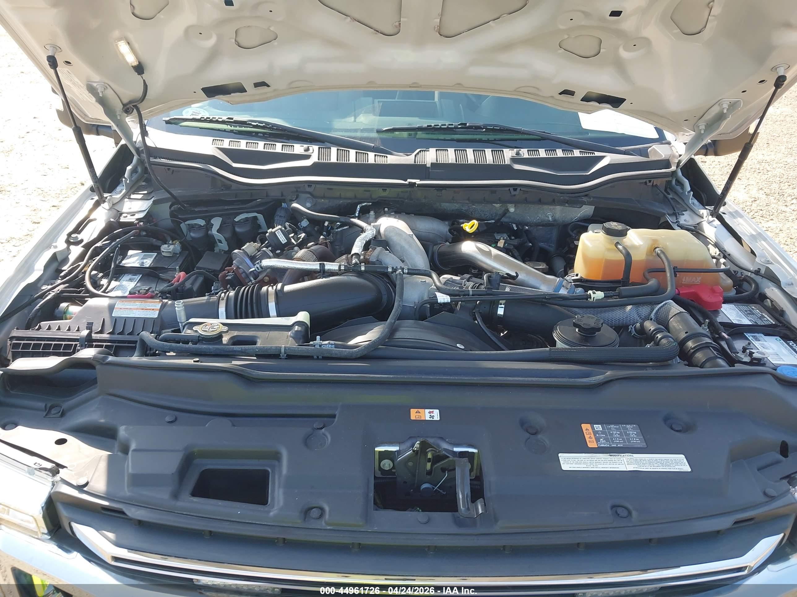 FORD F-550 image 10