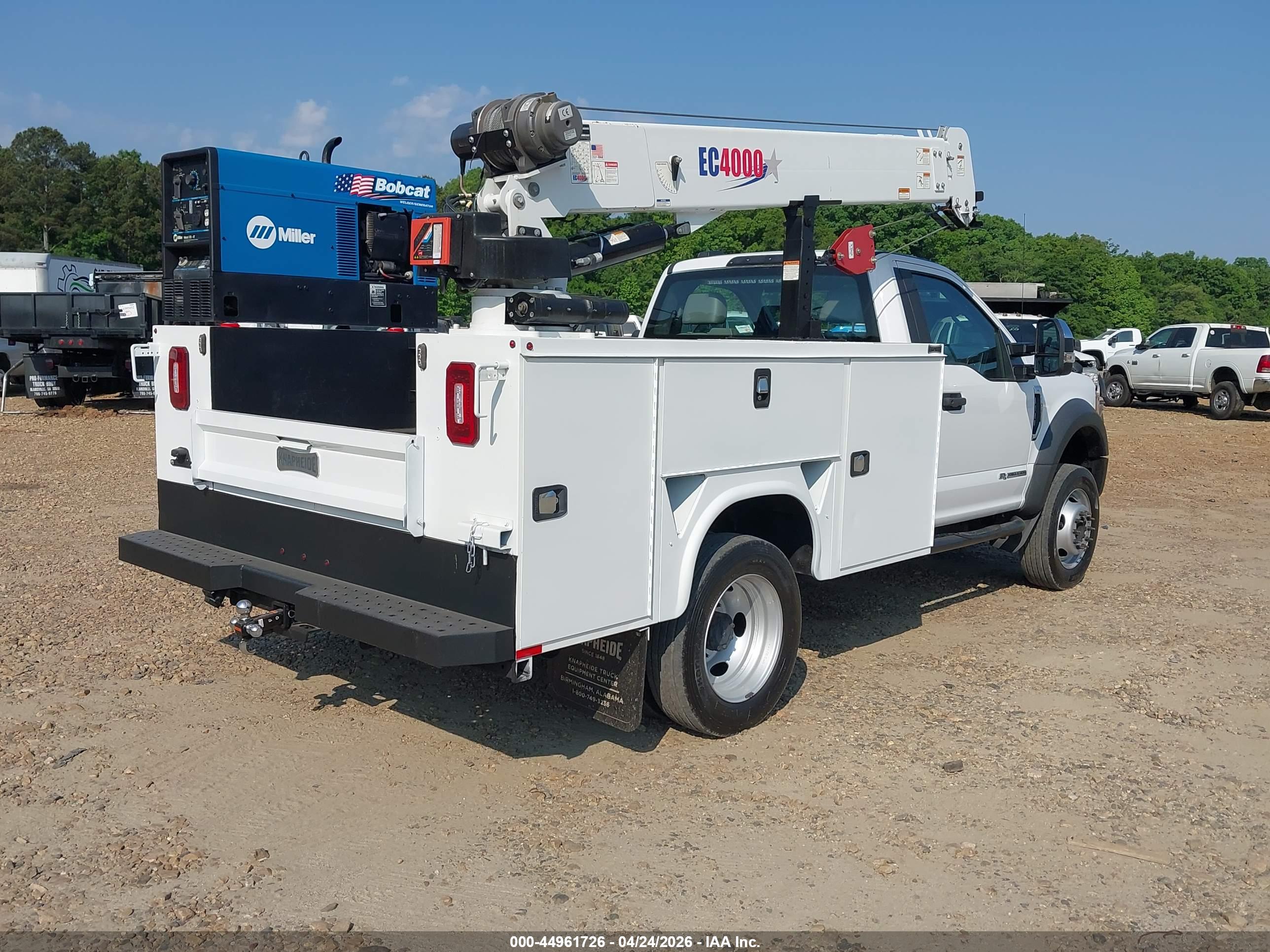 FORD F-550 image 4