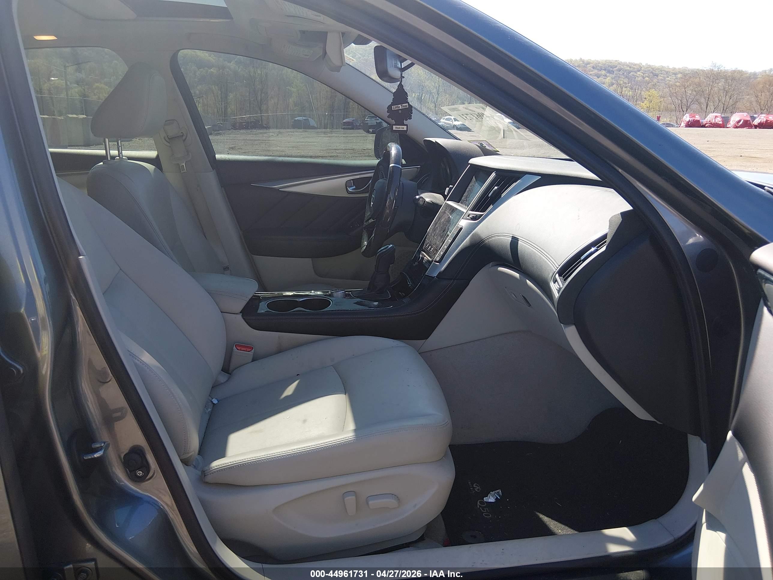 INFINITI Q50 image 5