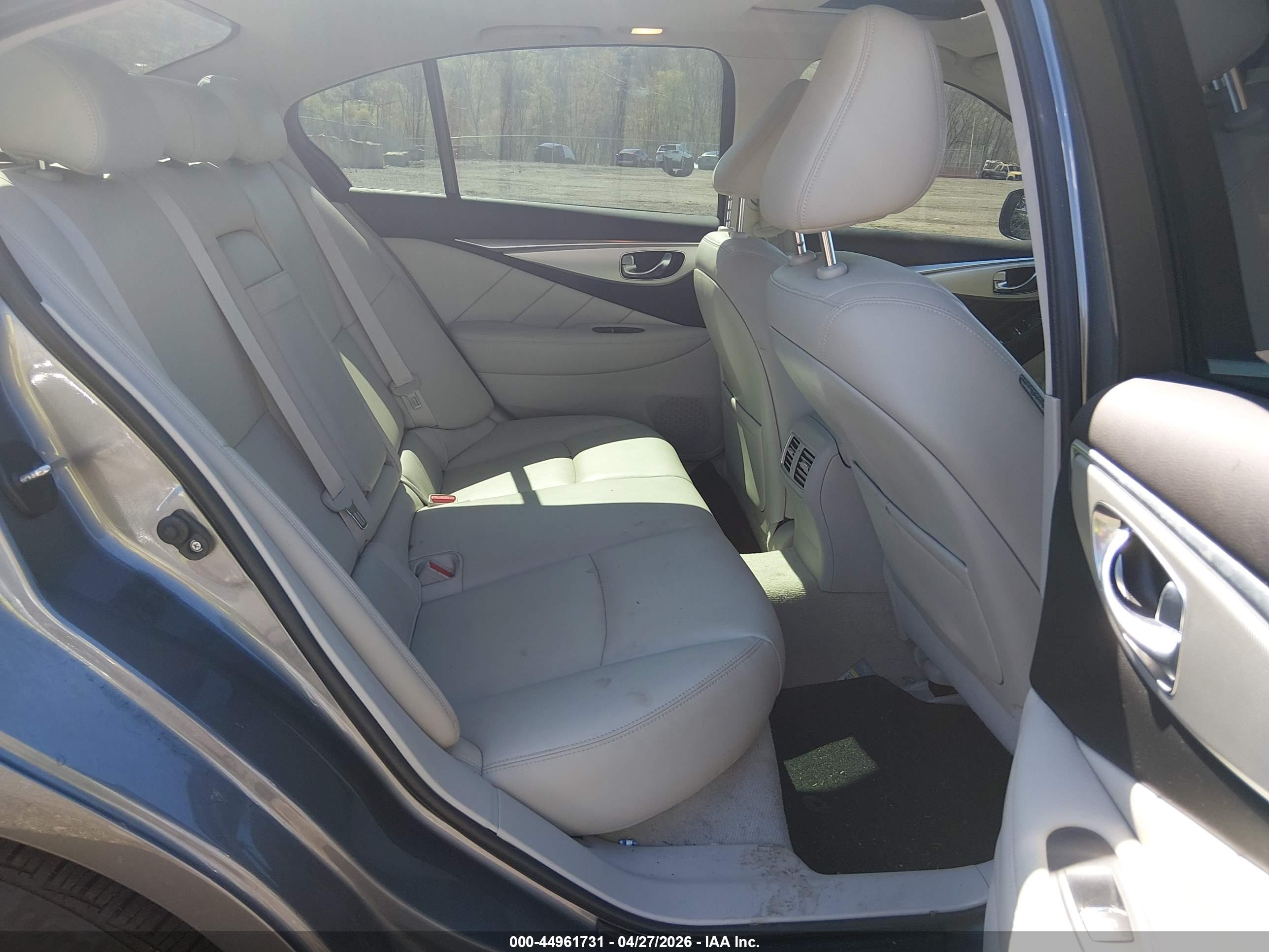 INFINITI Q50 image 8