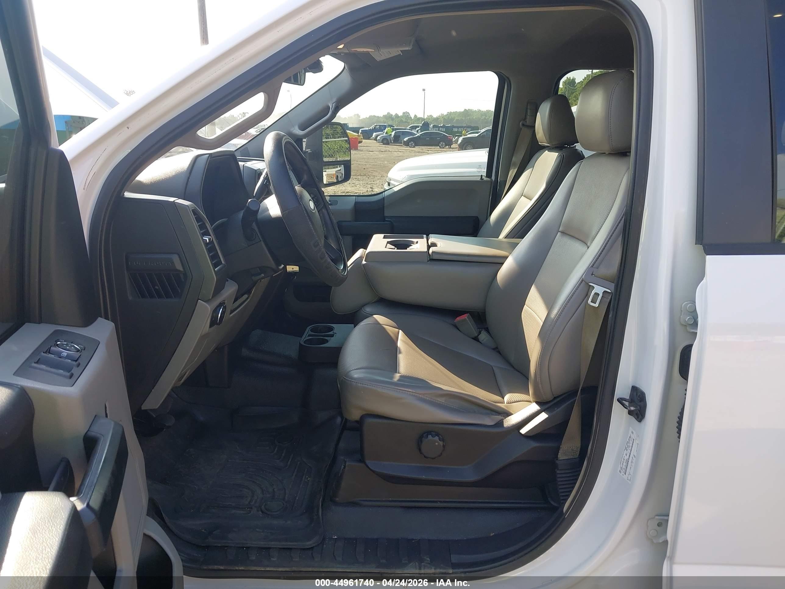FORD F-350 image 7