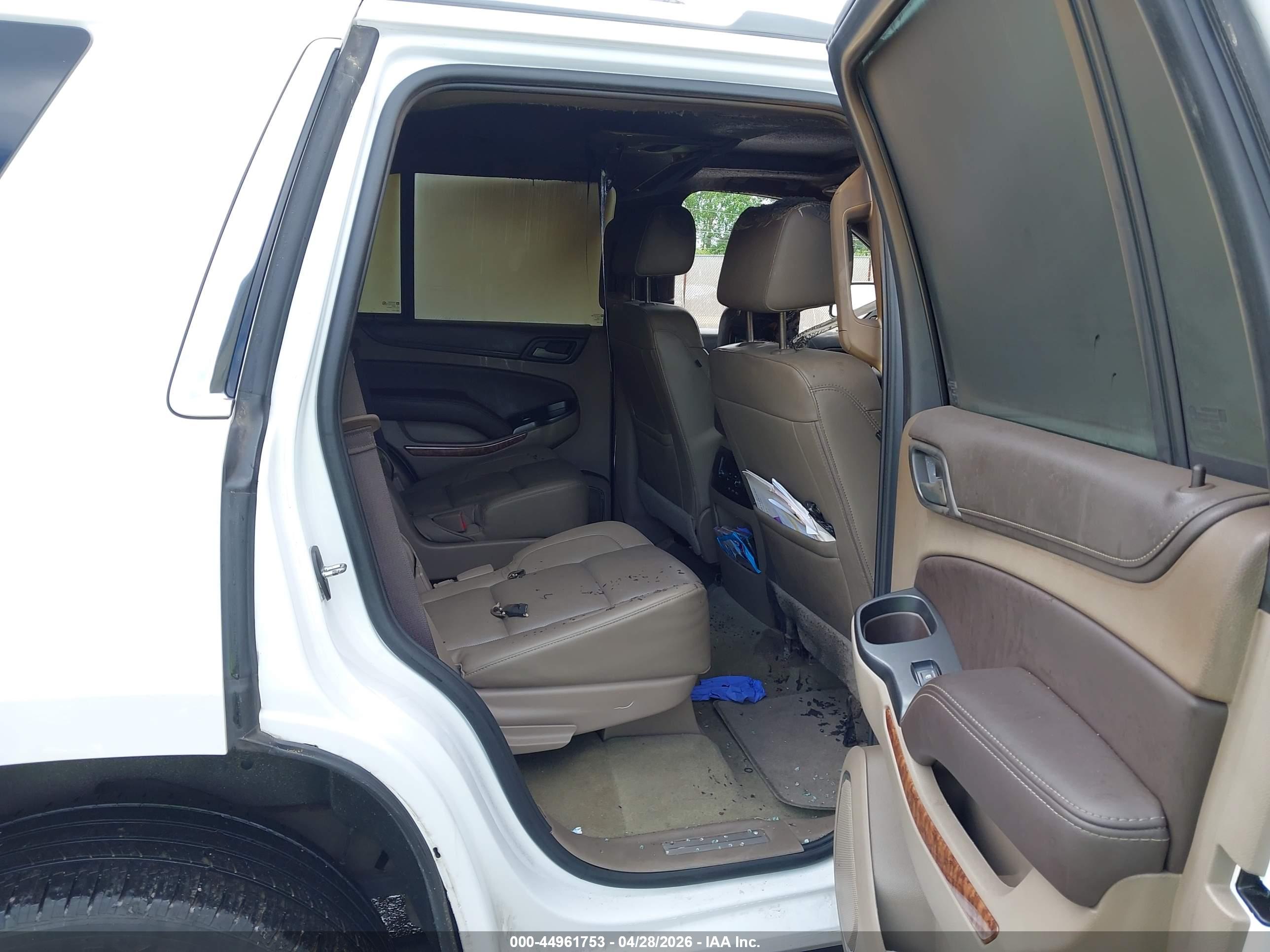 CHEVROLET TAHOE image 8