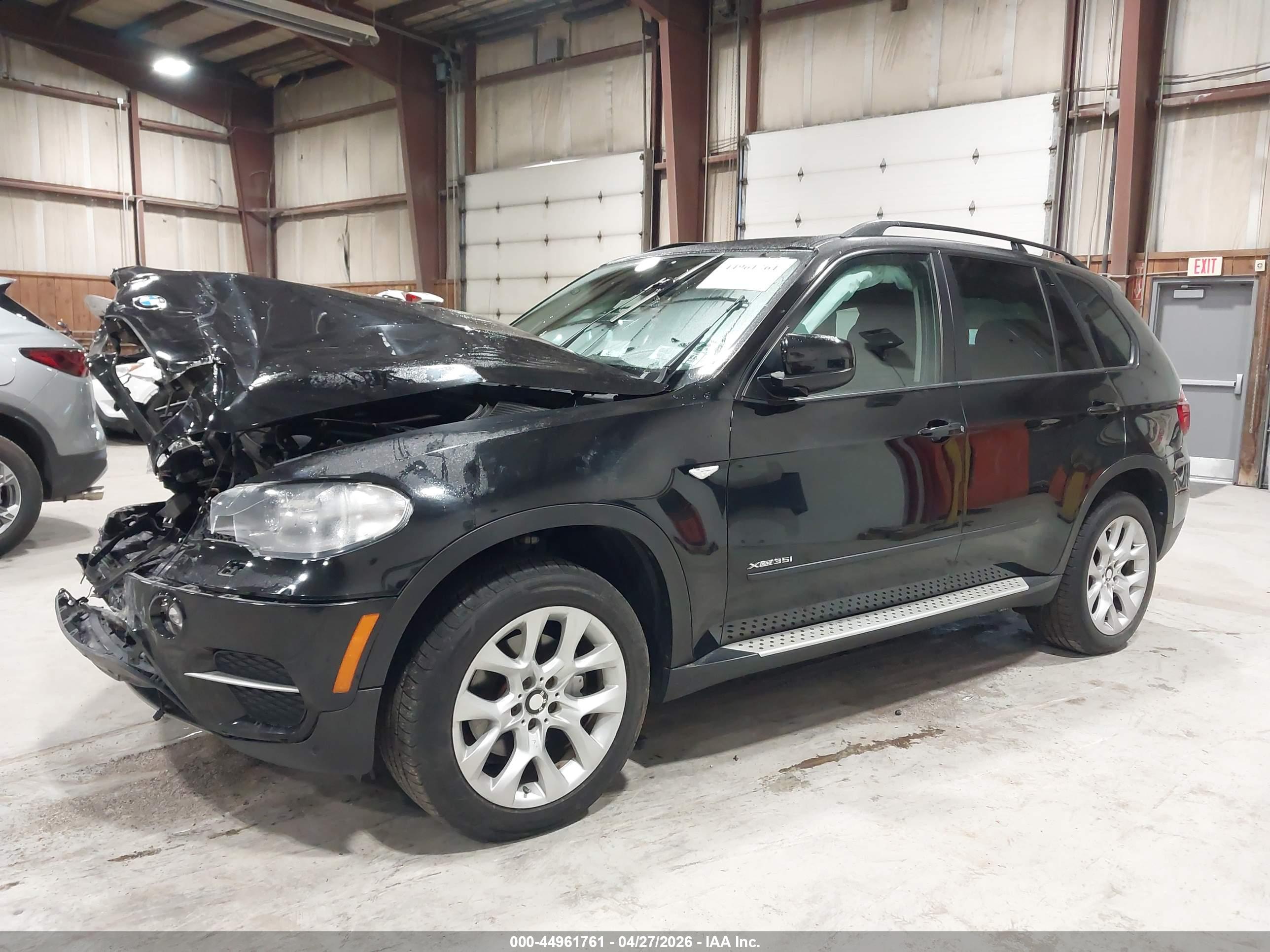 BMW X5 image 2