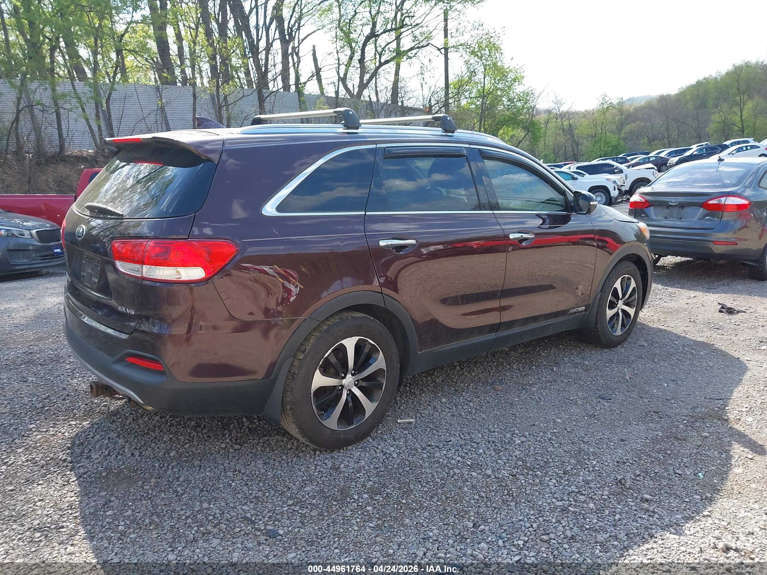 KIA SORENTO image 4