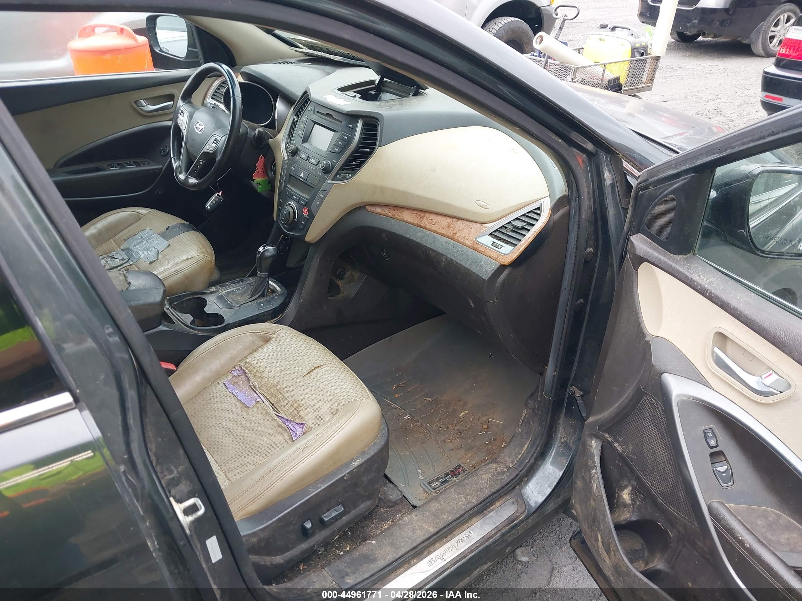 HYUNDAI SANTA image 5