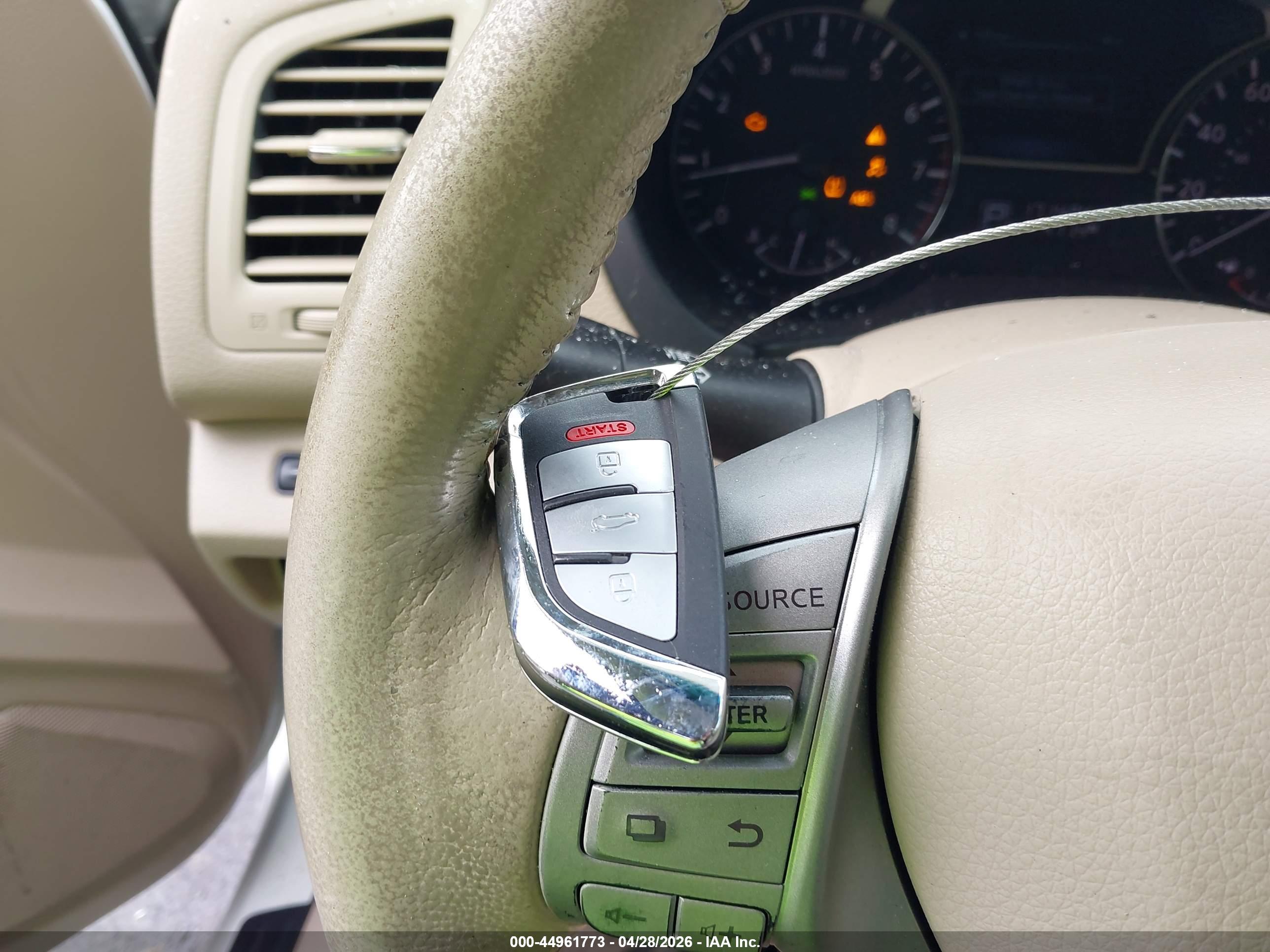 NISSAN ALTIMA image 11