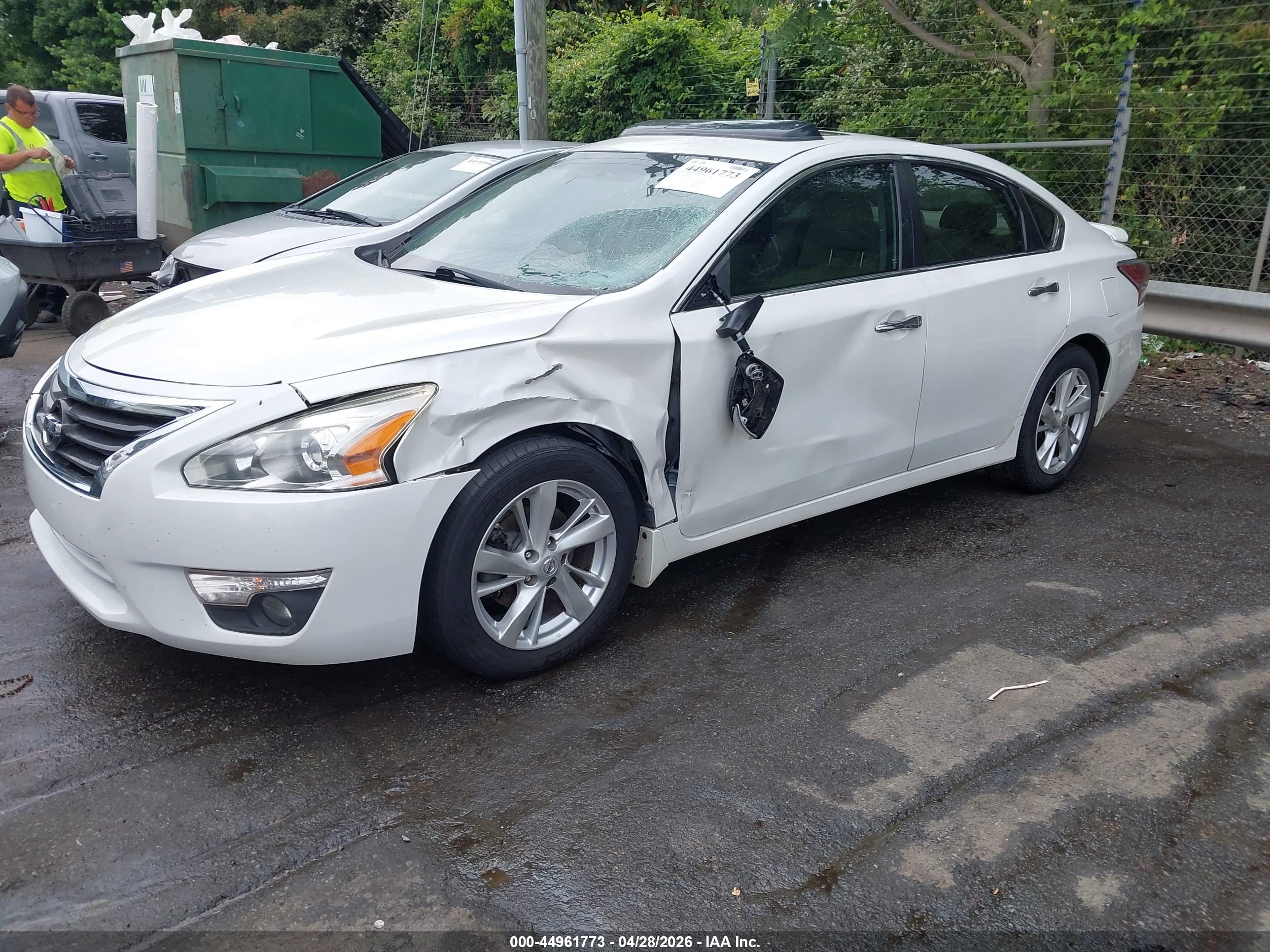 NISSAN ALTIMA image 2