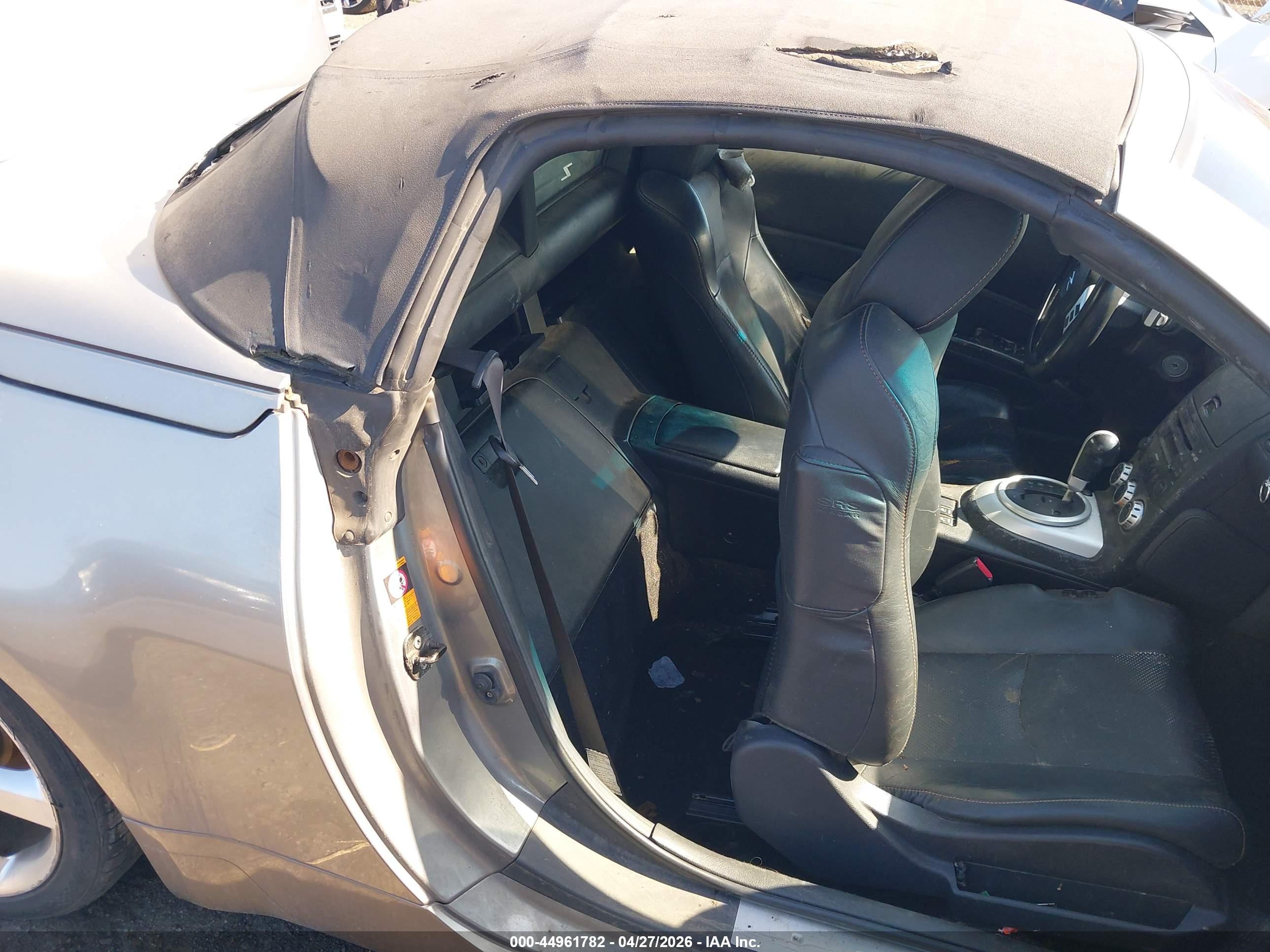 NISSAN 350Z image 8