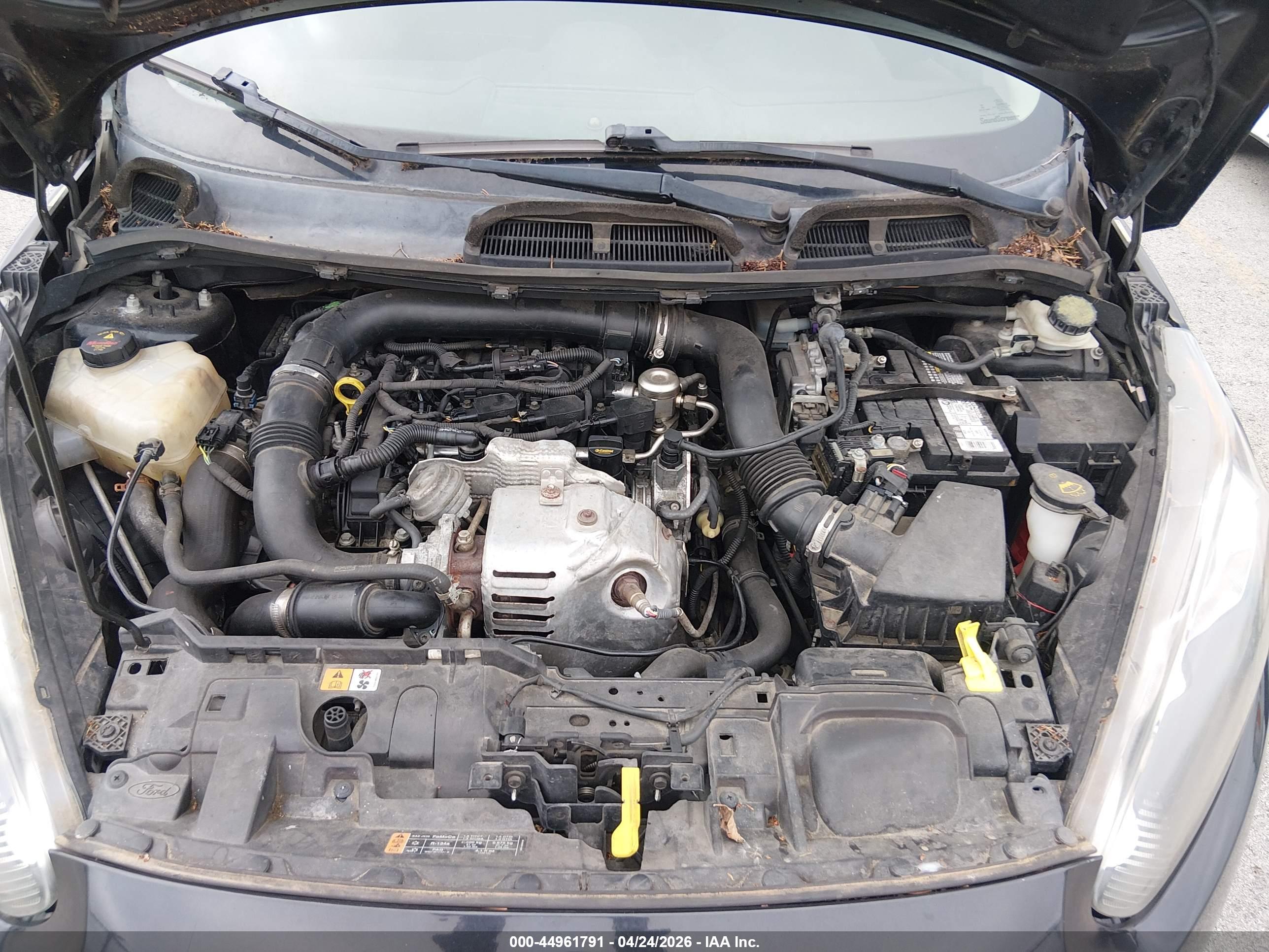 FORD FIESTA image 10