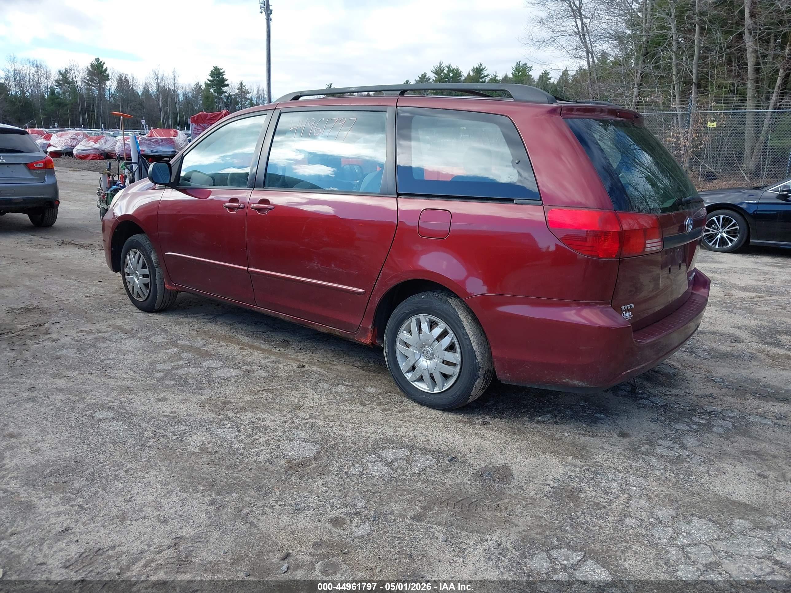 TOYOTA SIENNA image 3