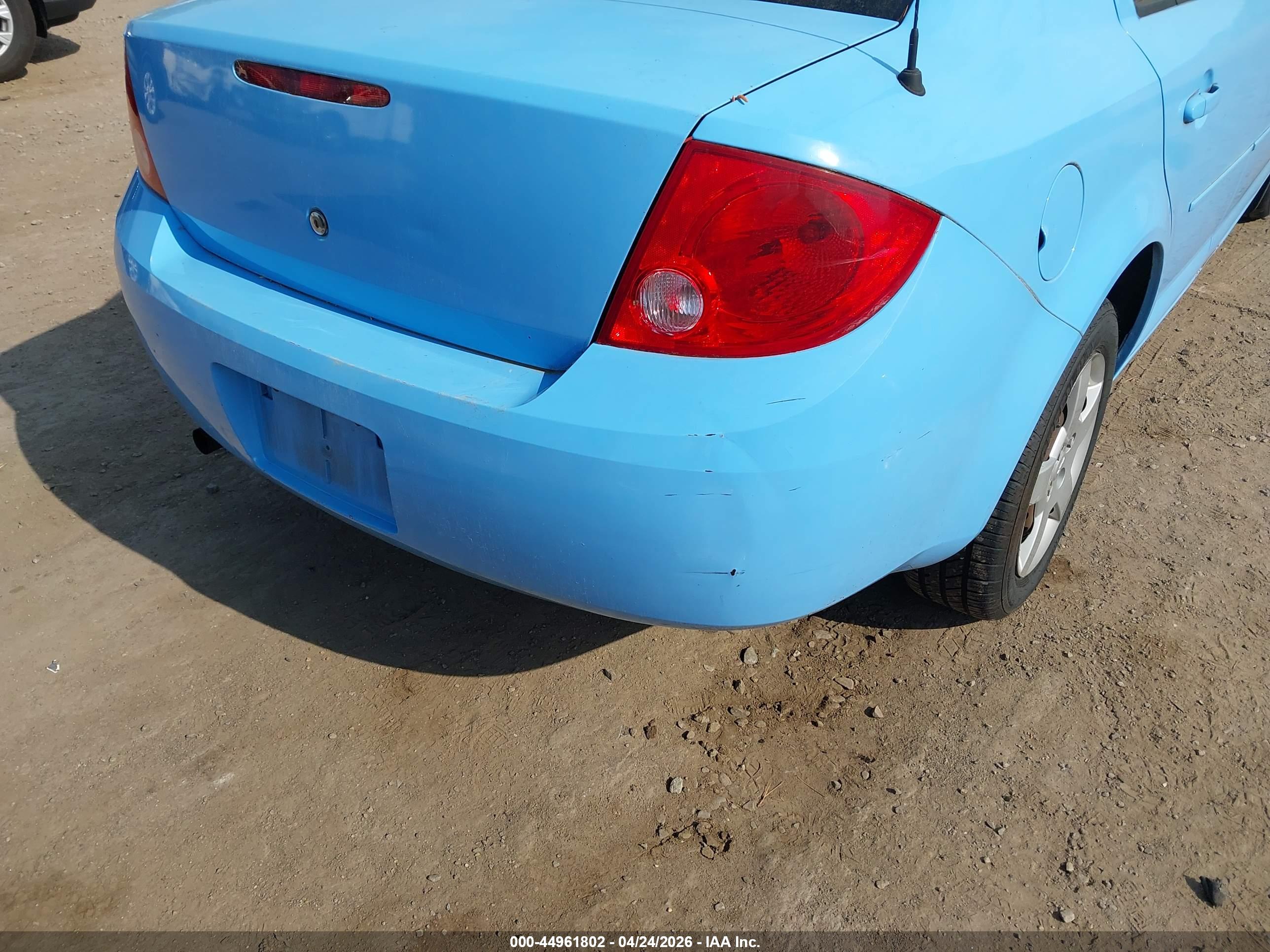 CHEVROLET COBALT image 6