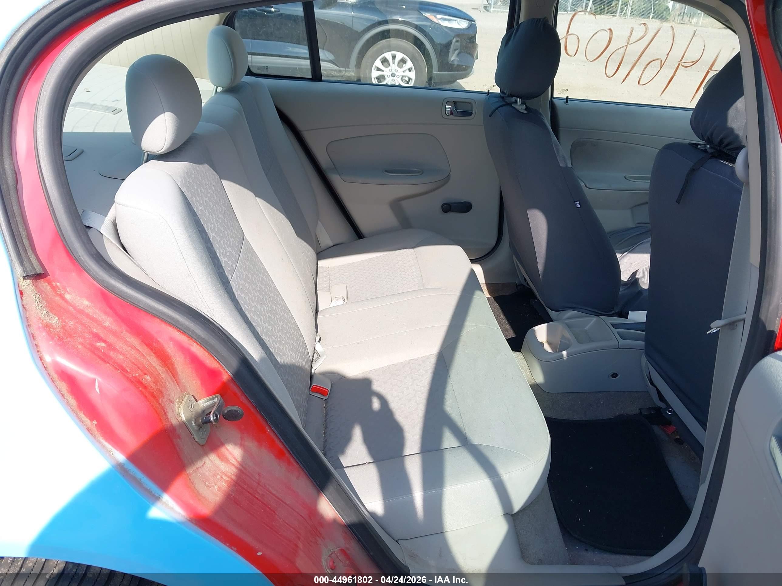 CHEVROLET COBALT image 8