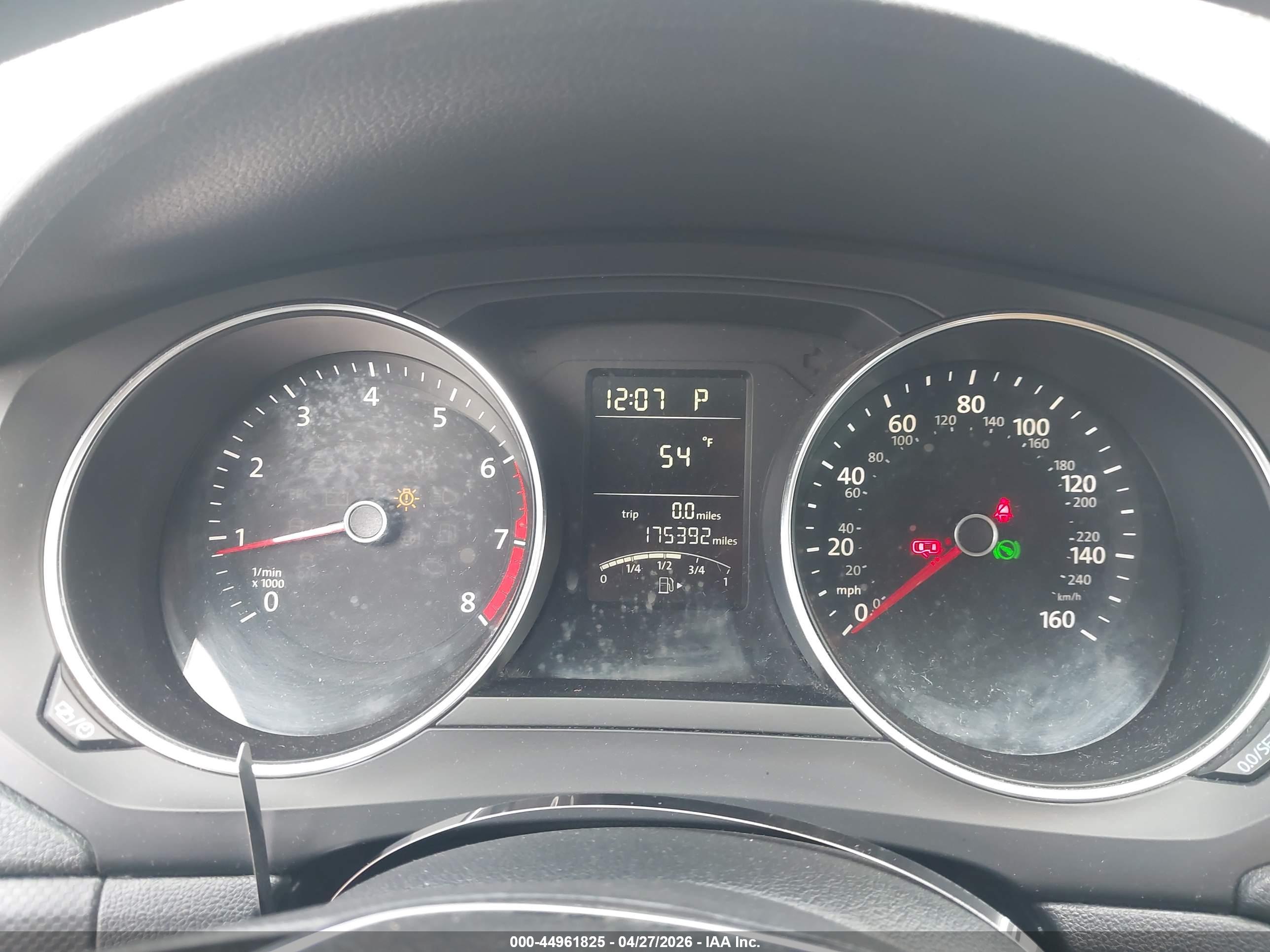 VOLKSWAGEN JETTA image 7