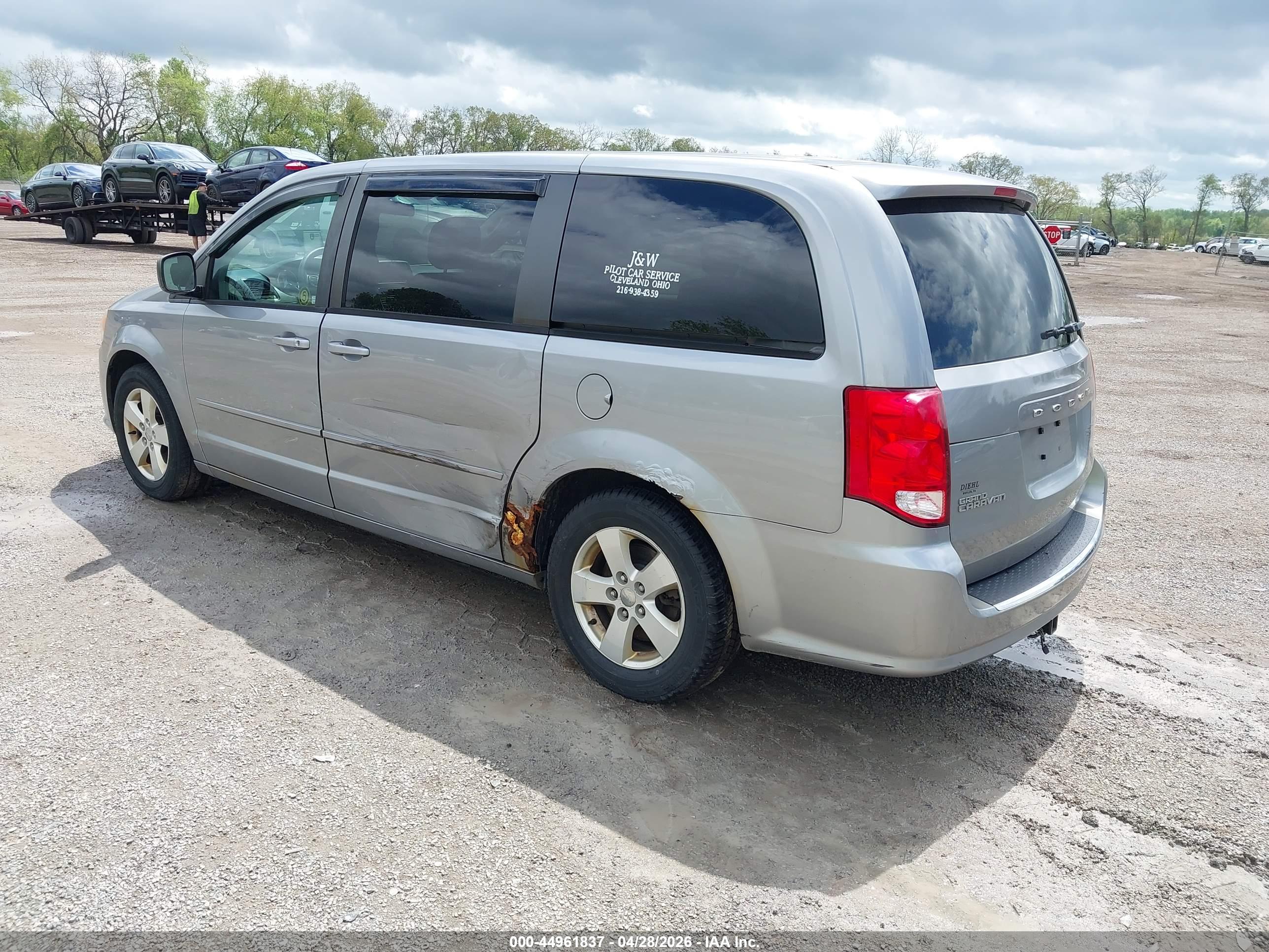 DODGE GRAND image 3