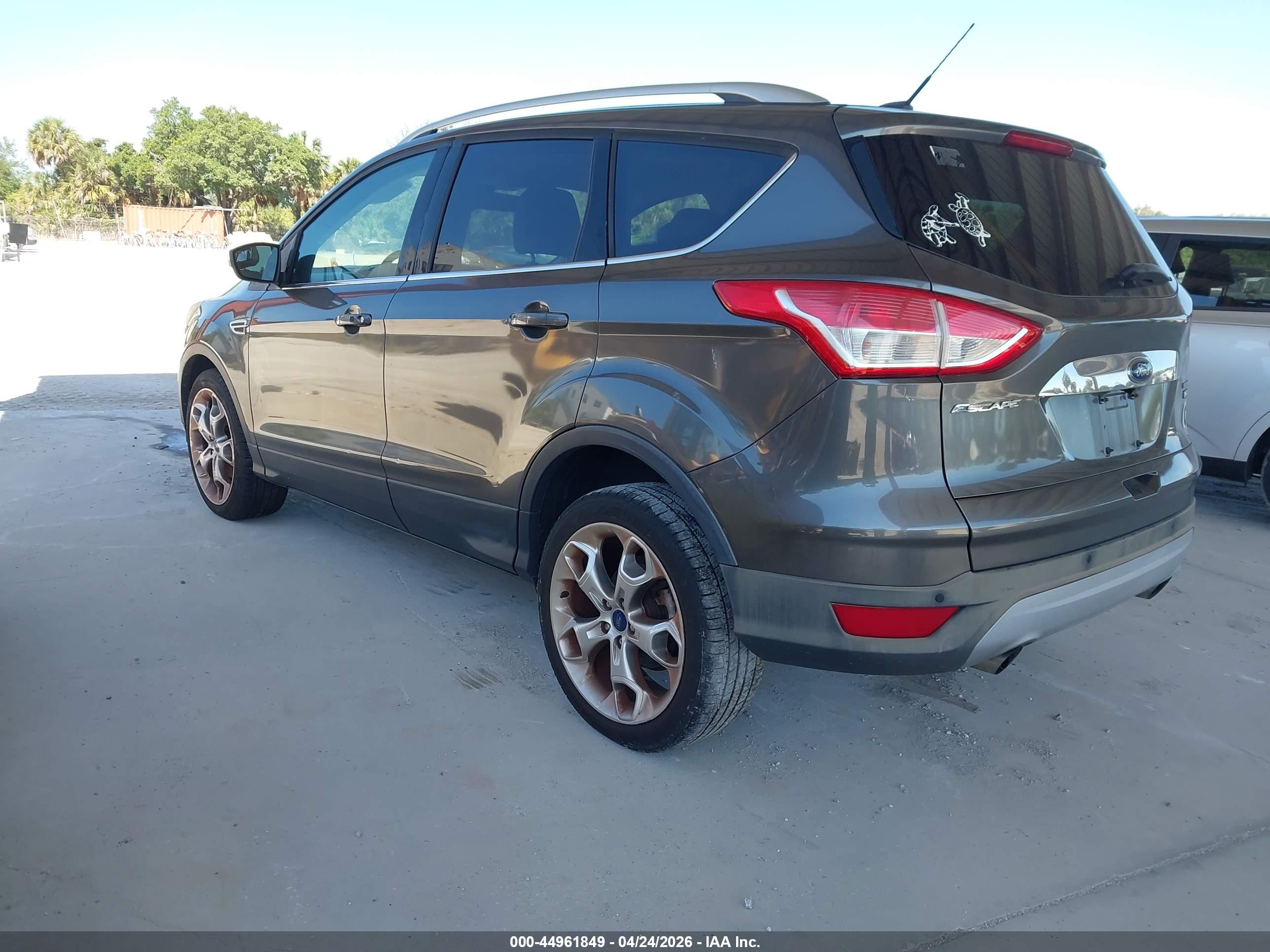 FORD ESCAPE image 3