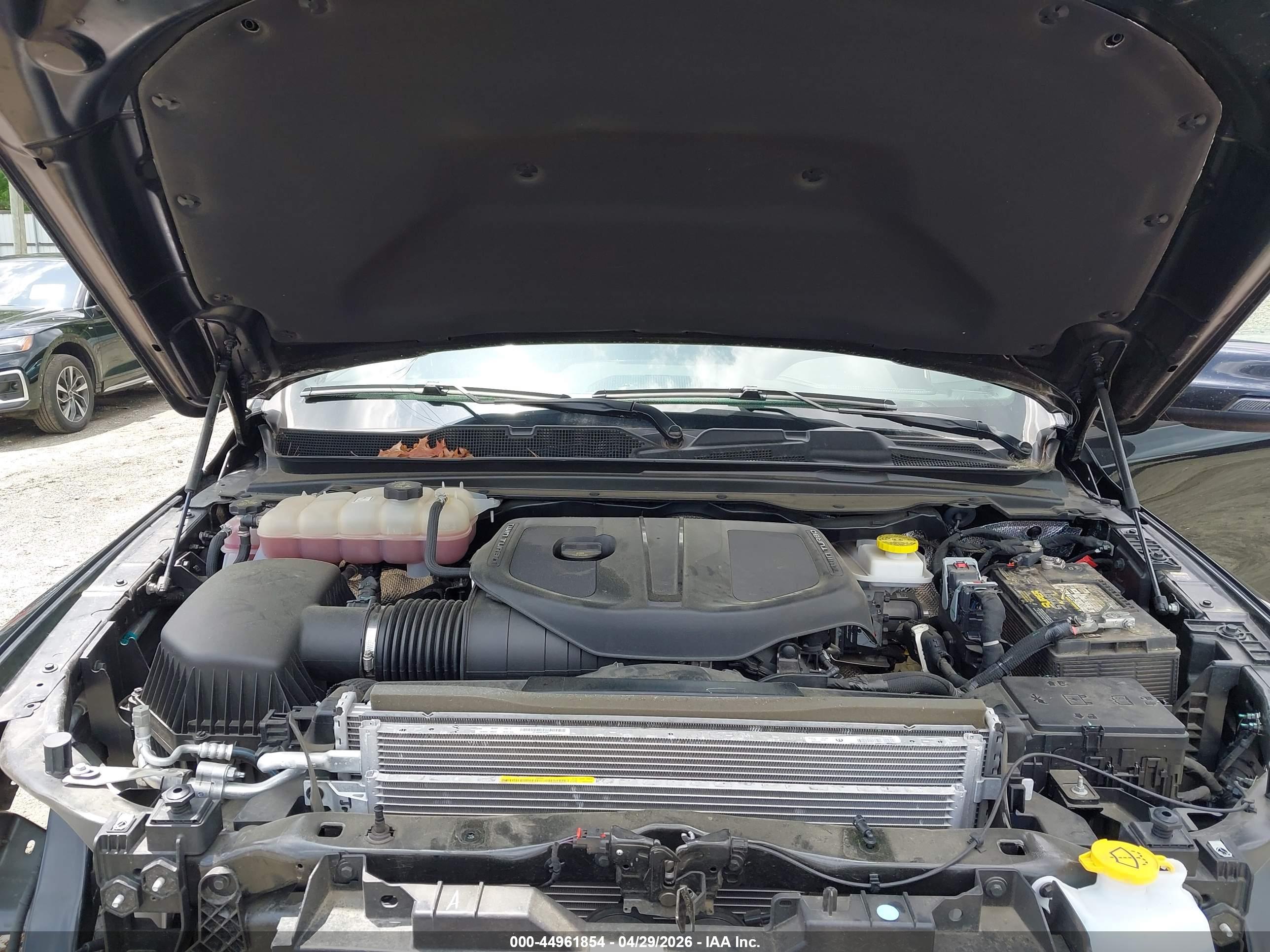 RAM 1500 image 10