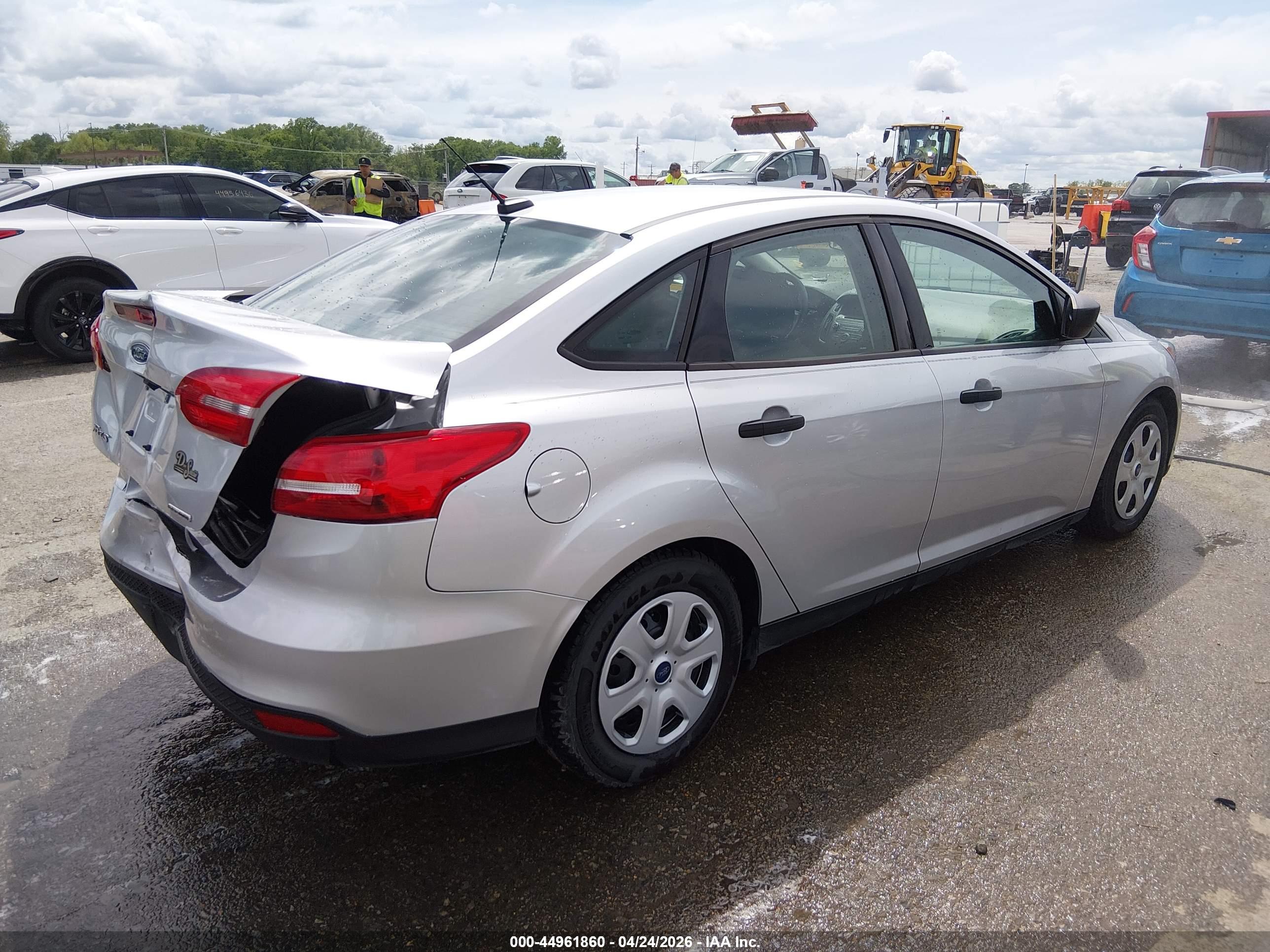 FORD FOCUS image 4