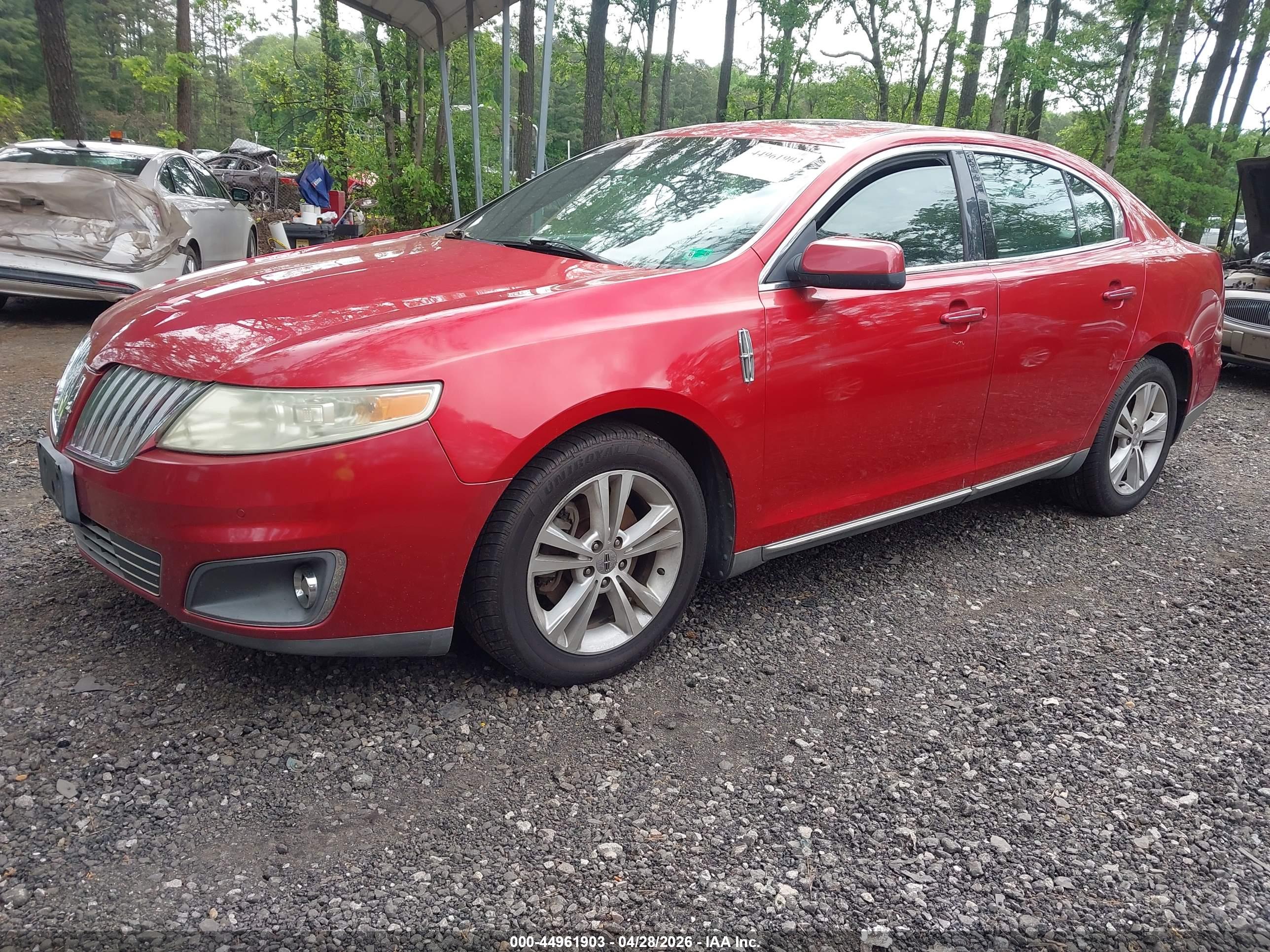 LINCOLN MKS image 2