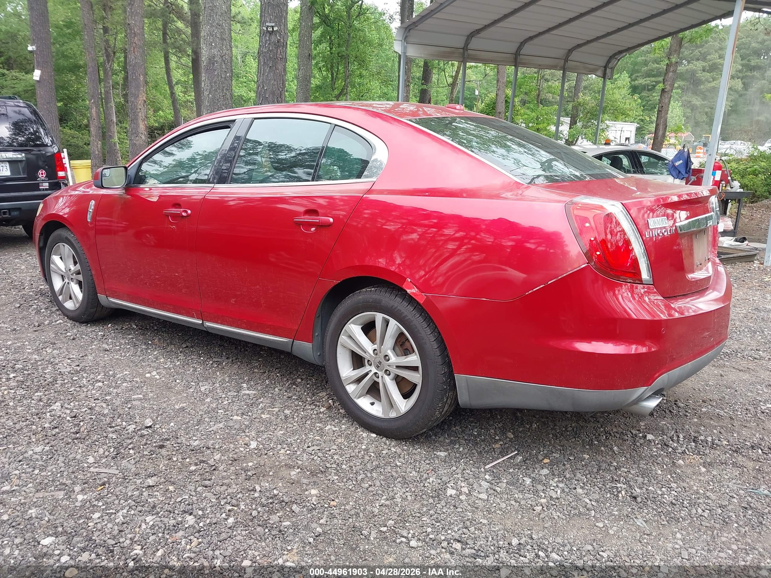 LINCOLN MKS image 3