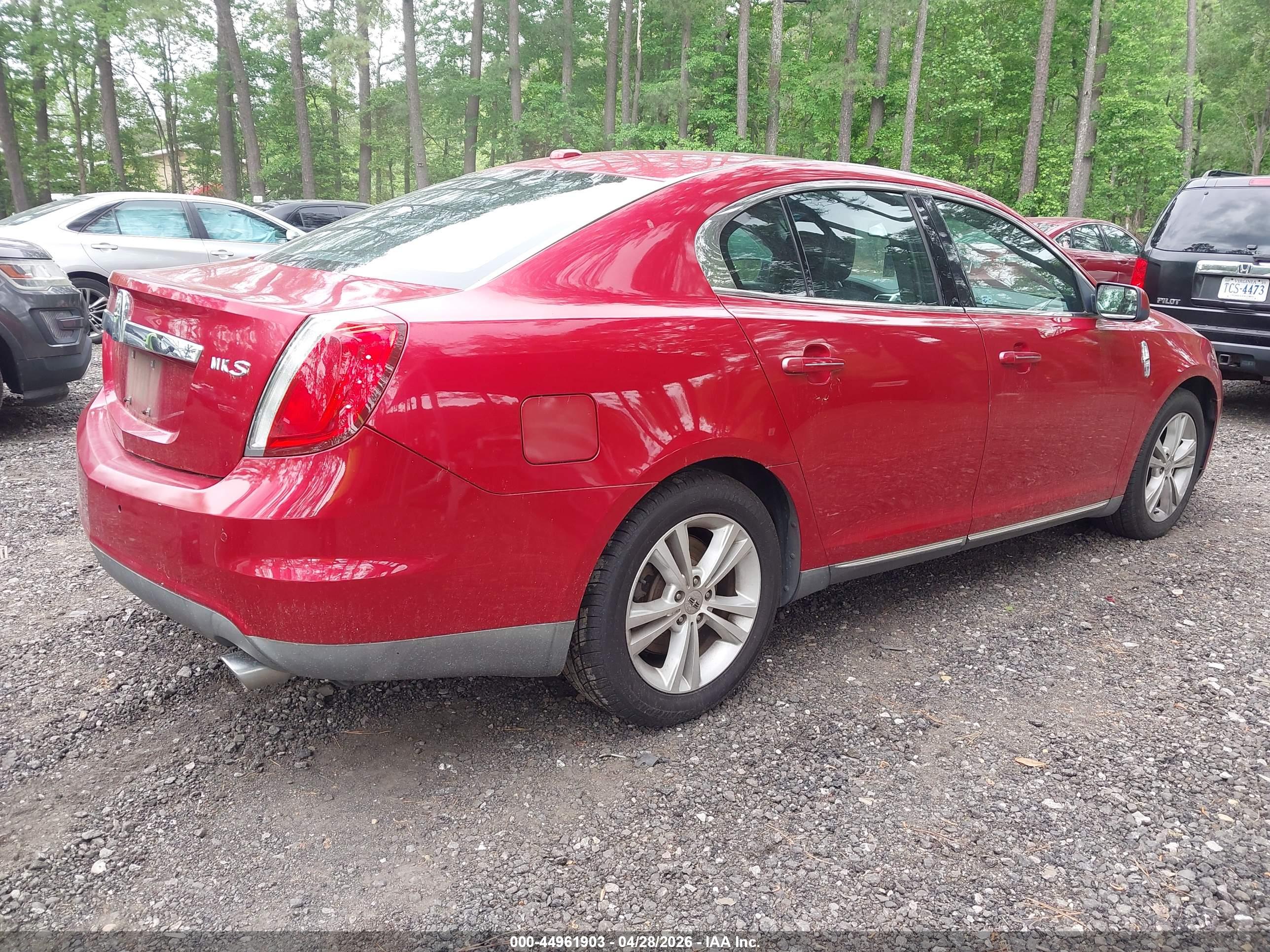 LINCOLN MKS image 4