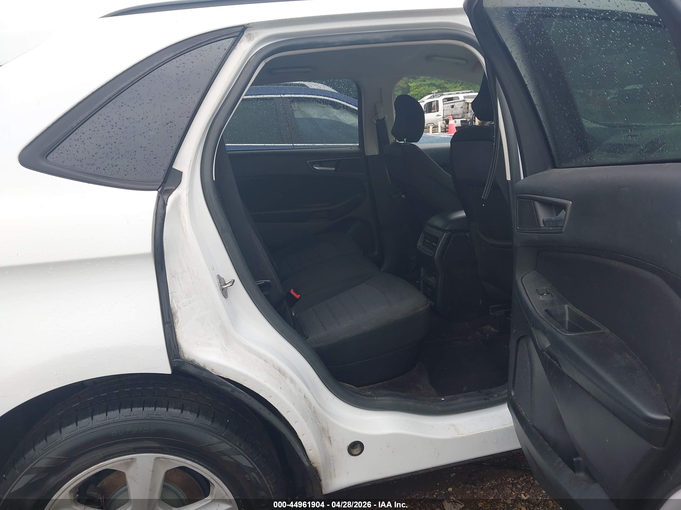 FORD EDGE image 8