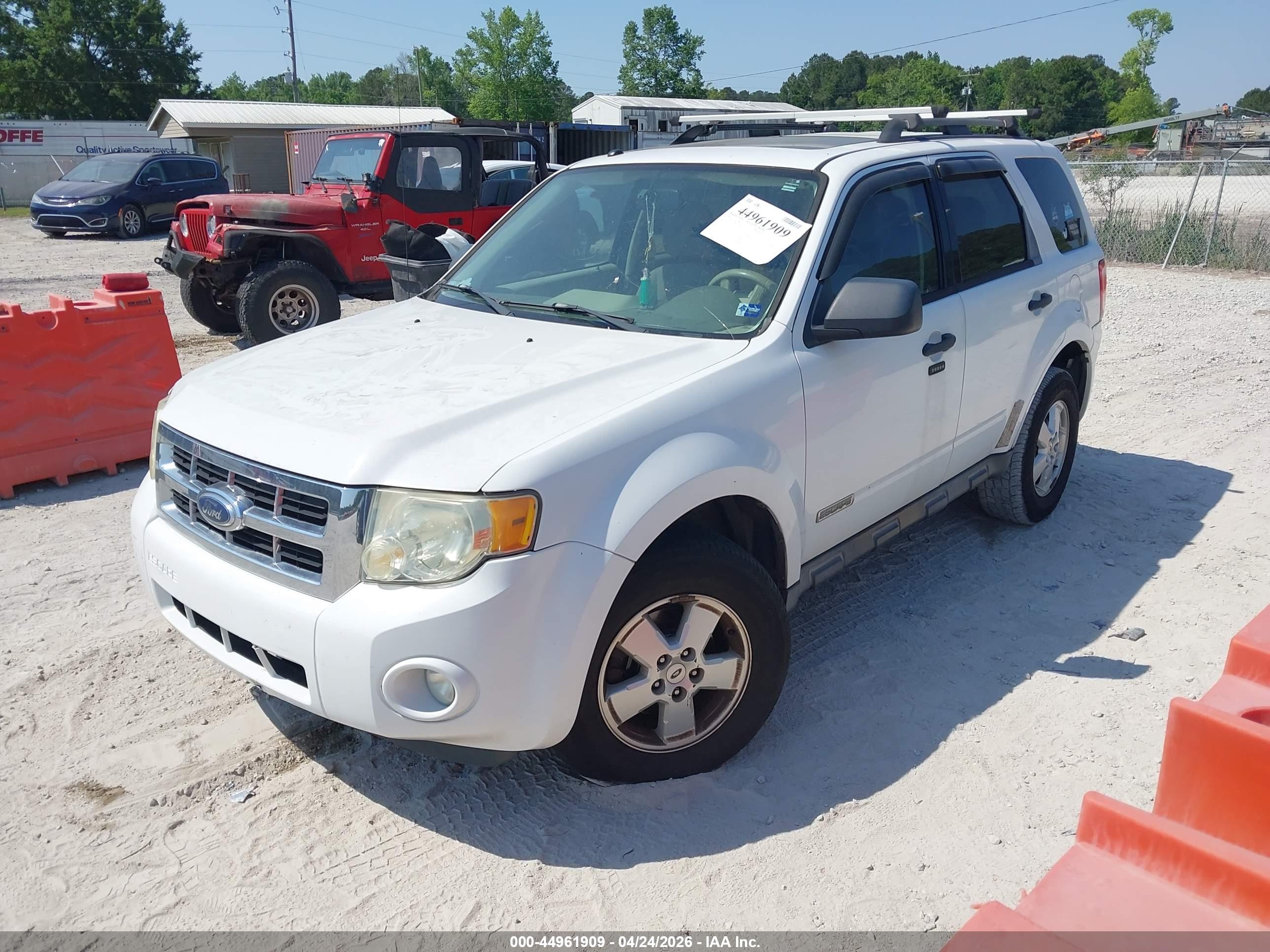 FORD ESCAPE image 2