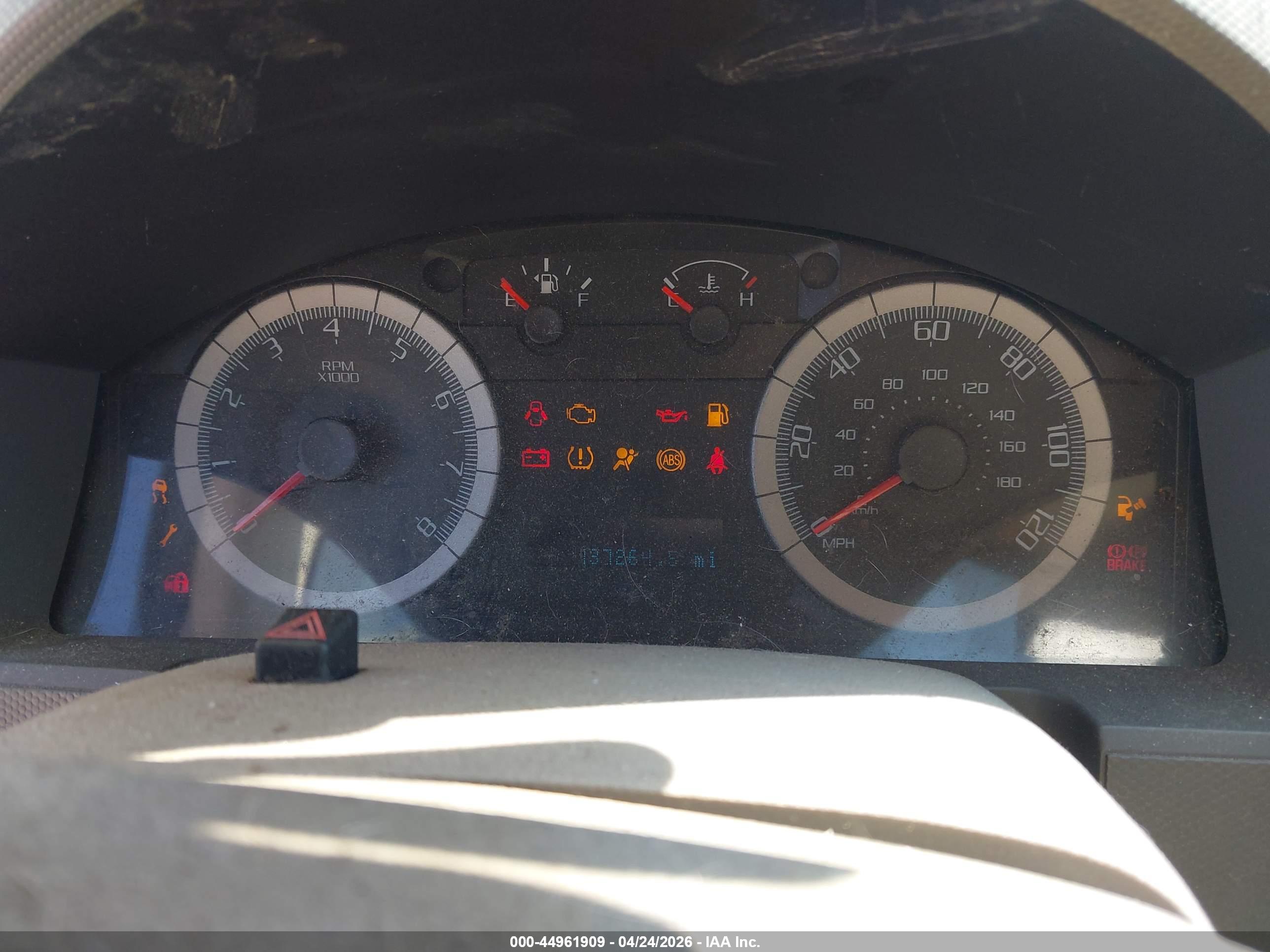 FORD ESCAPE image 7