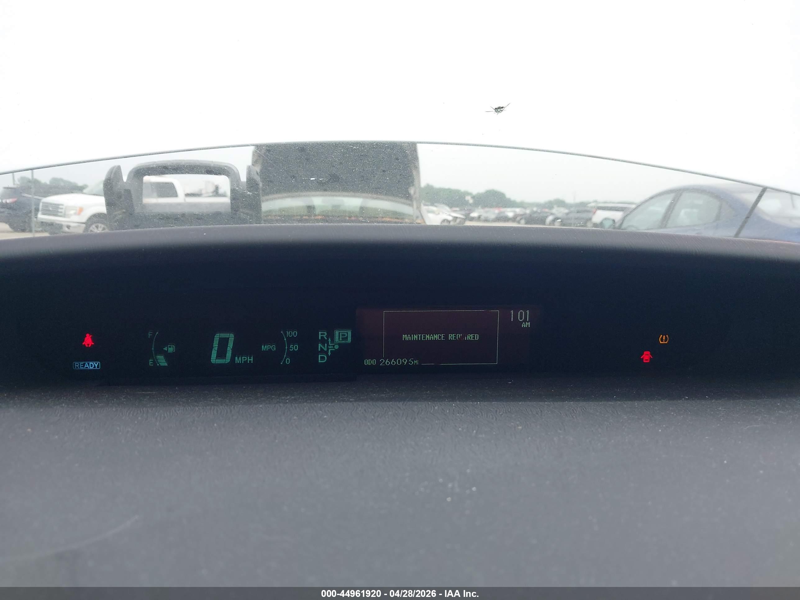 TOYOTA PRIUS image 7