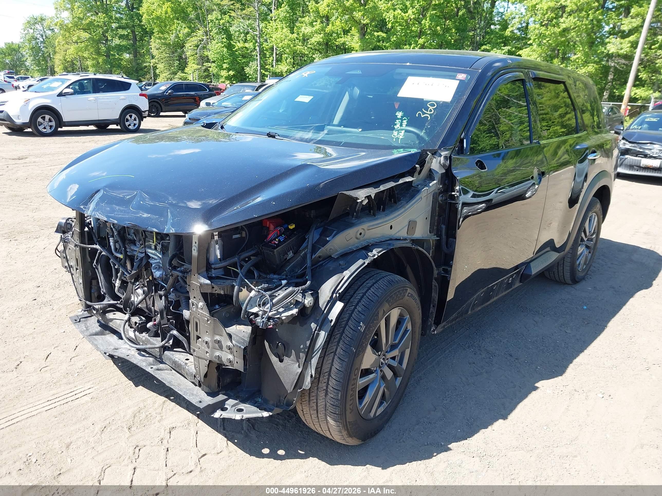 NISSAN PATHFINDER image 2