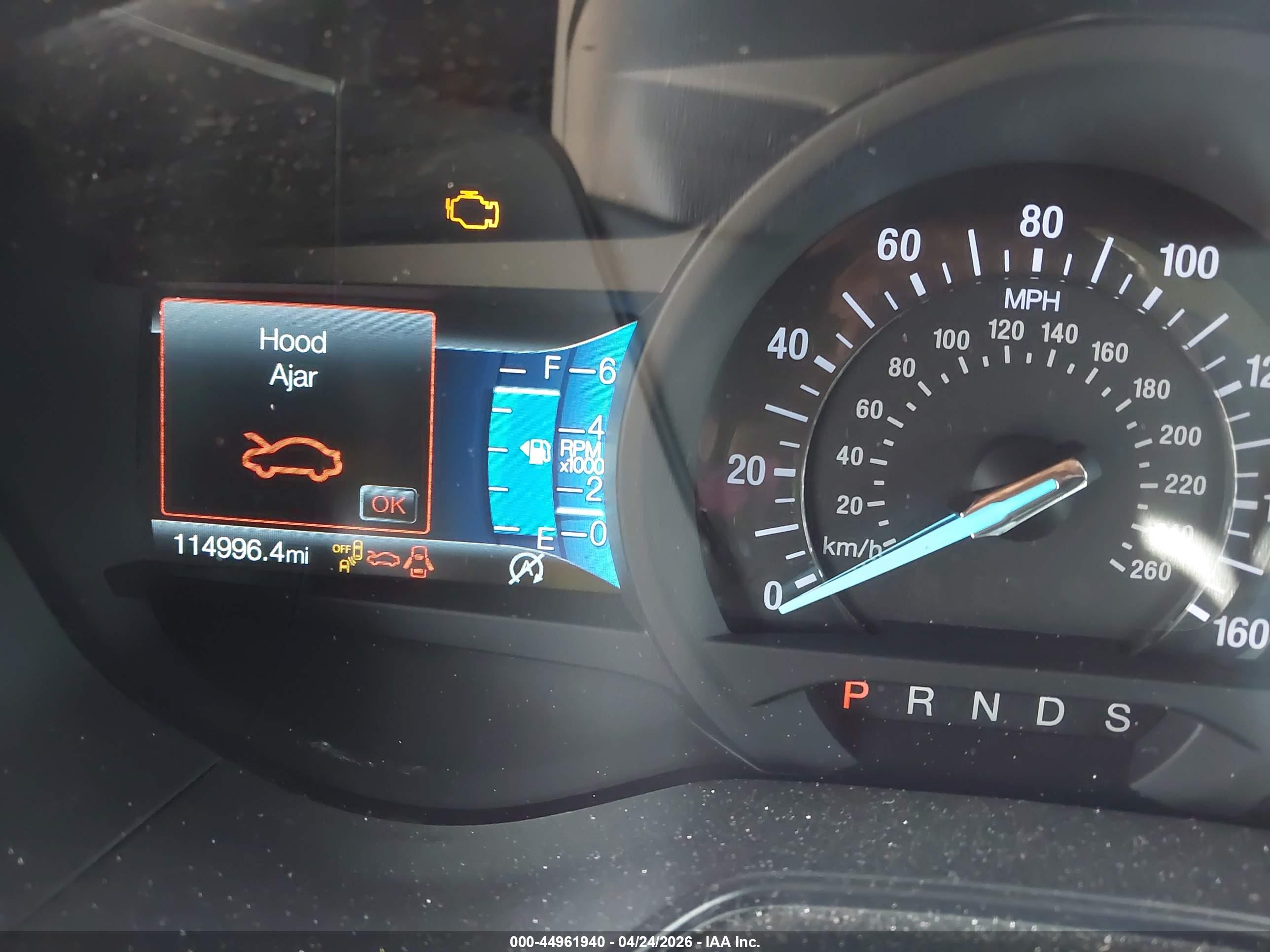 FORD FUSION image 7