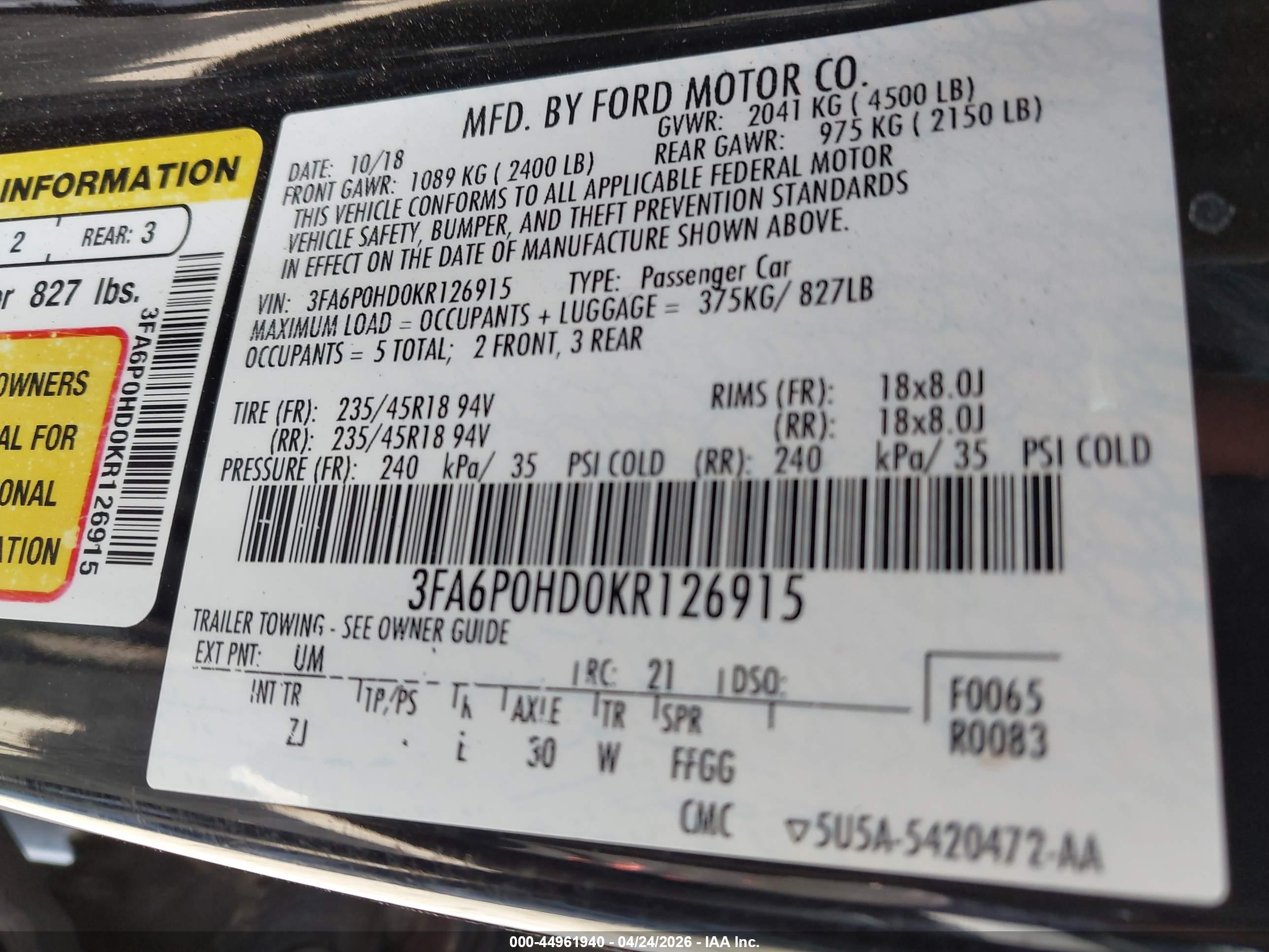 FORD FUSION image 9