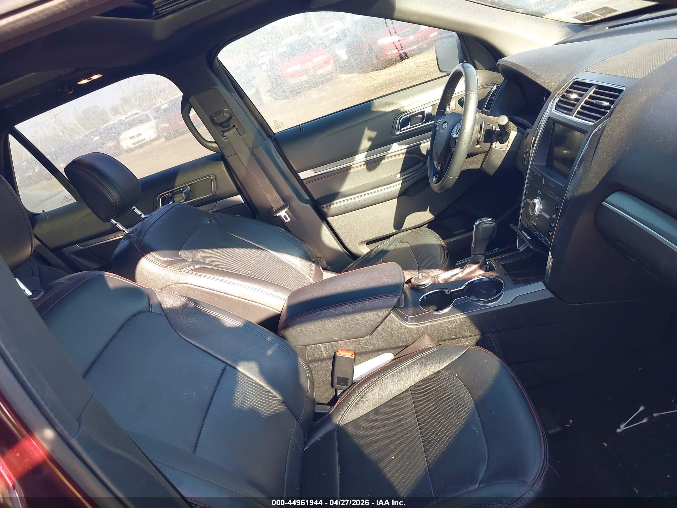 FORD EXPLORER image 5