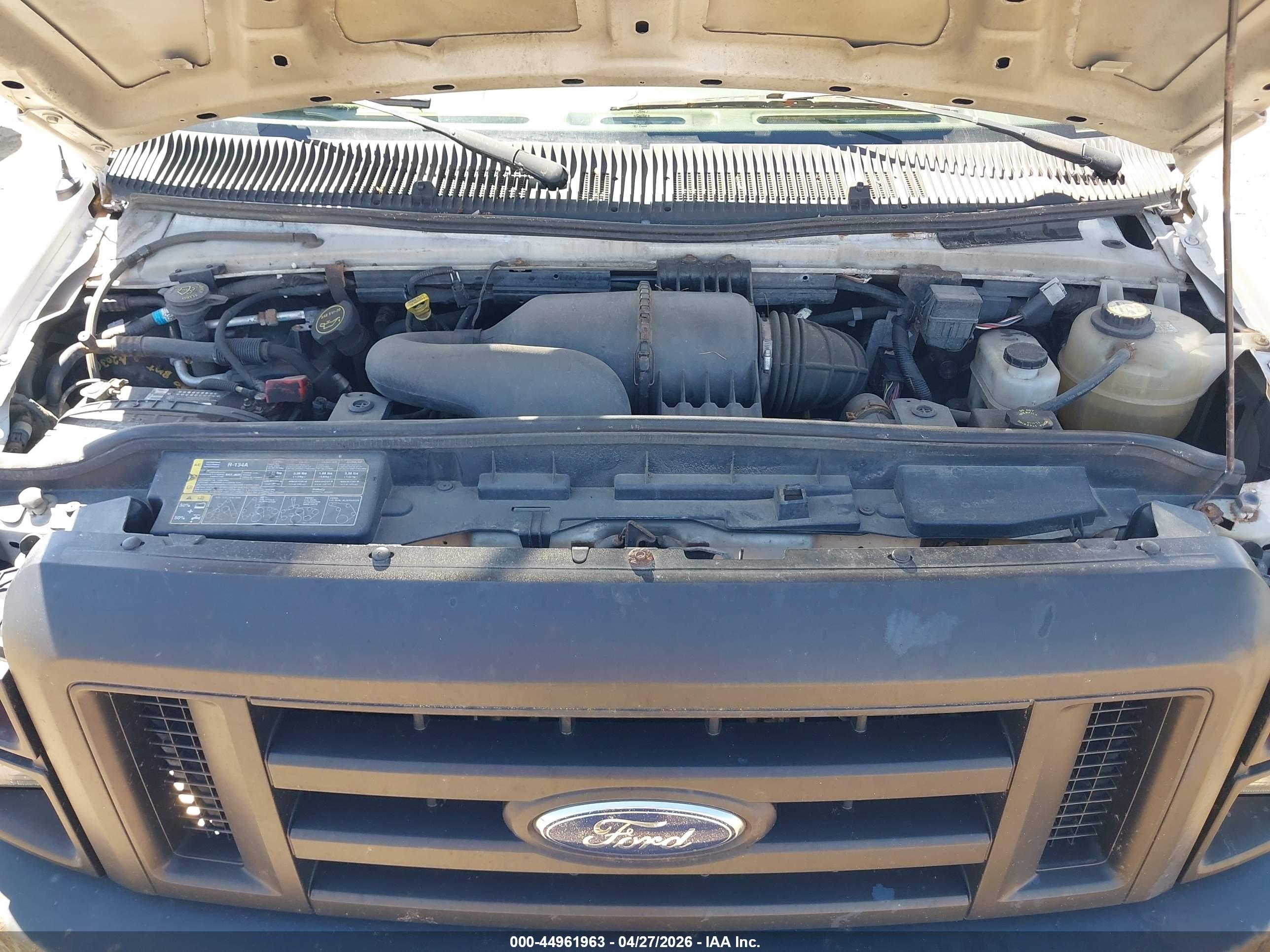 FORD E-150 image 10