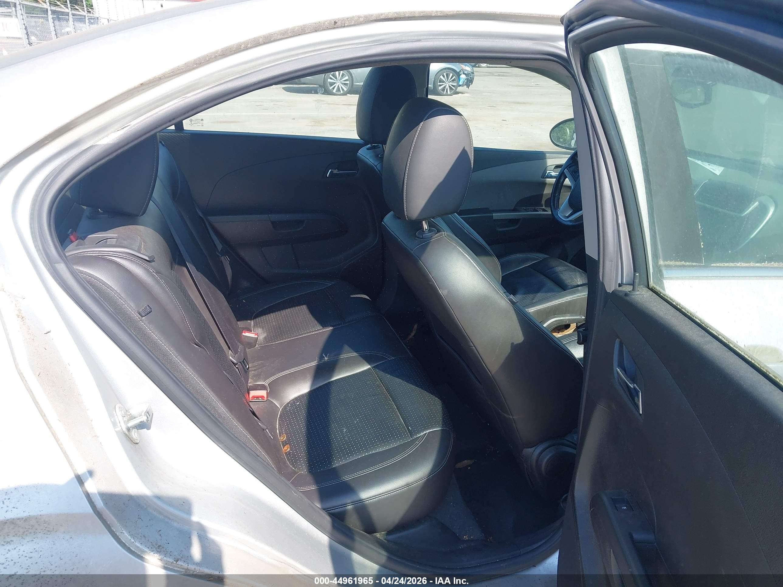 CHEVROLET SONIC image 8