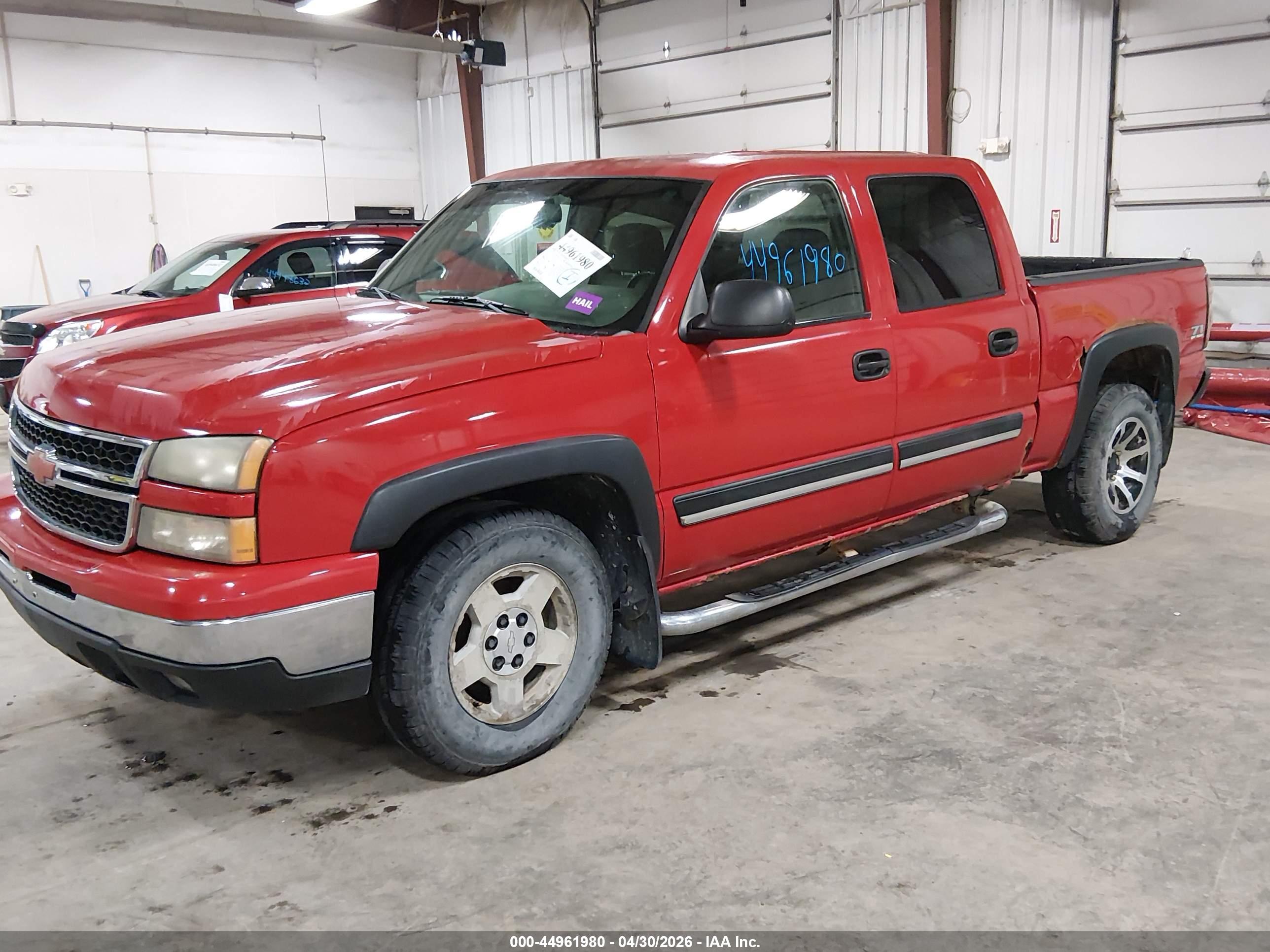 CHEVROLET SILVERADO image 2