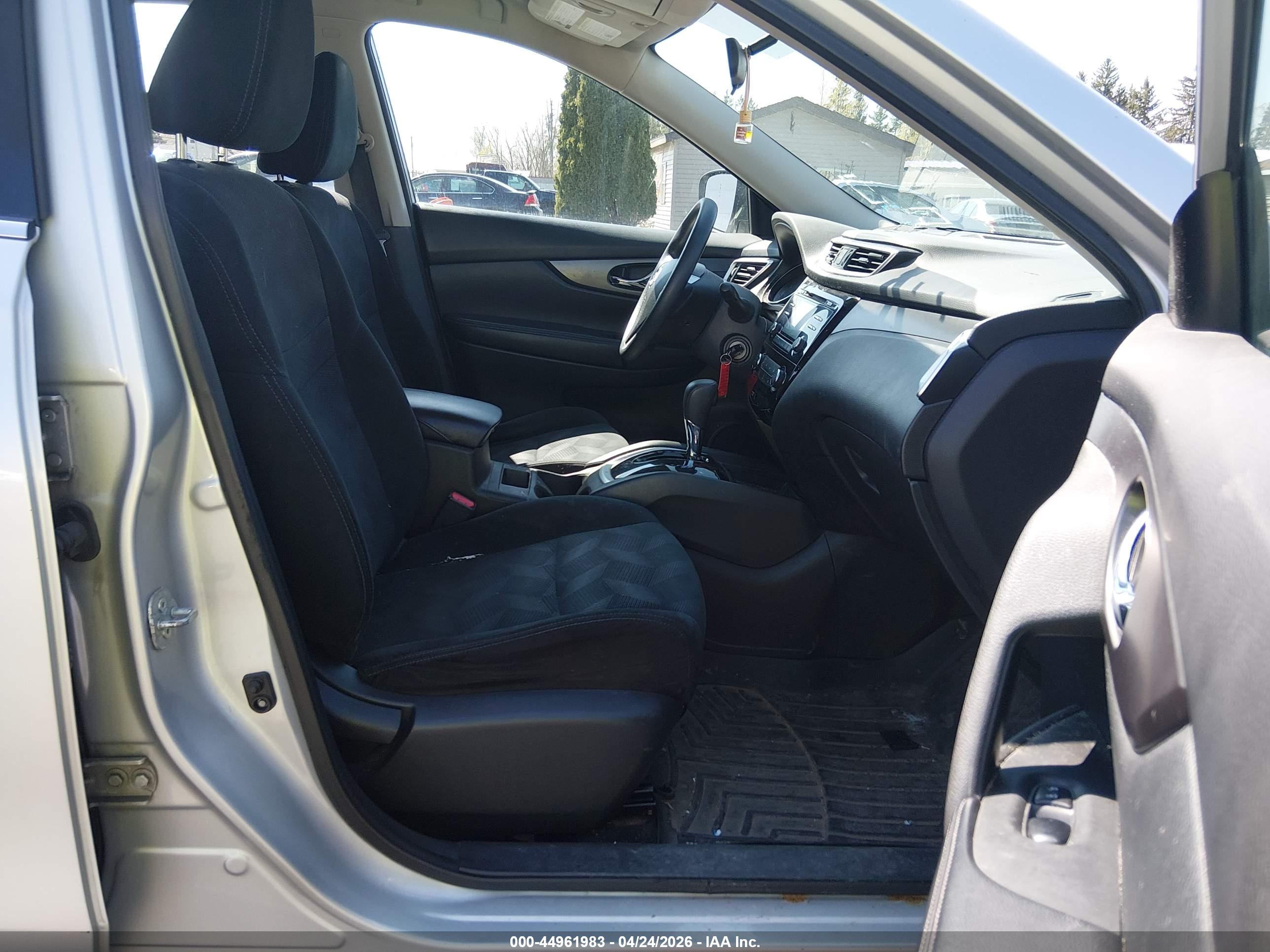 NISSAN ROGUE image 5