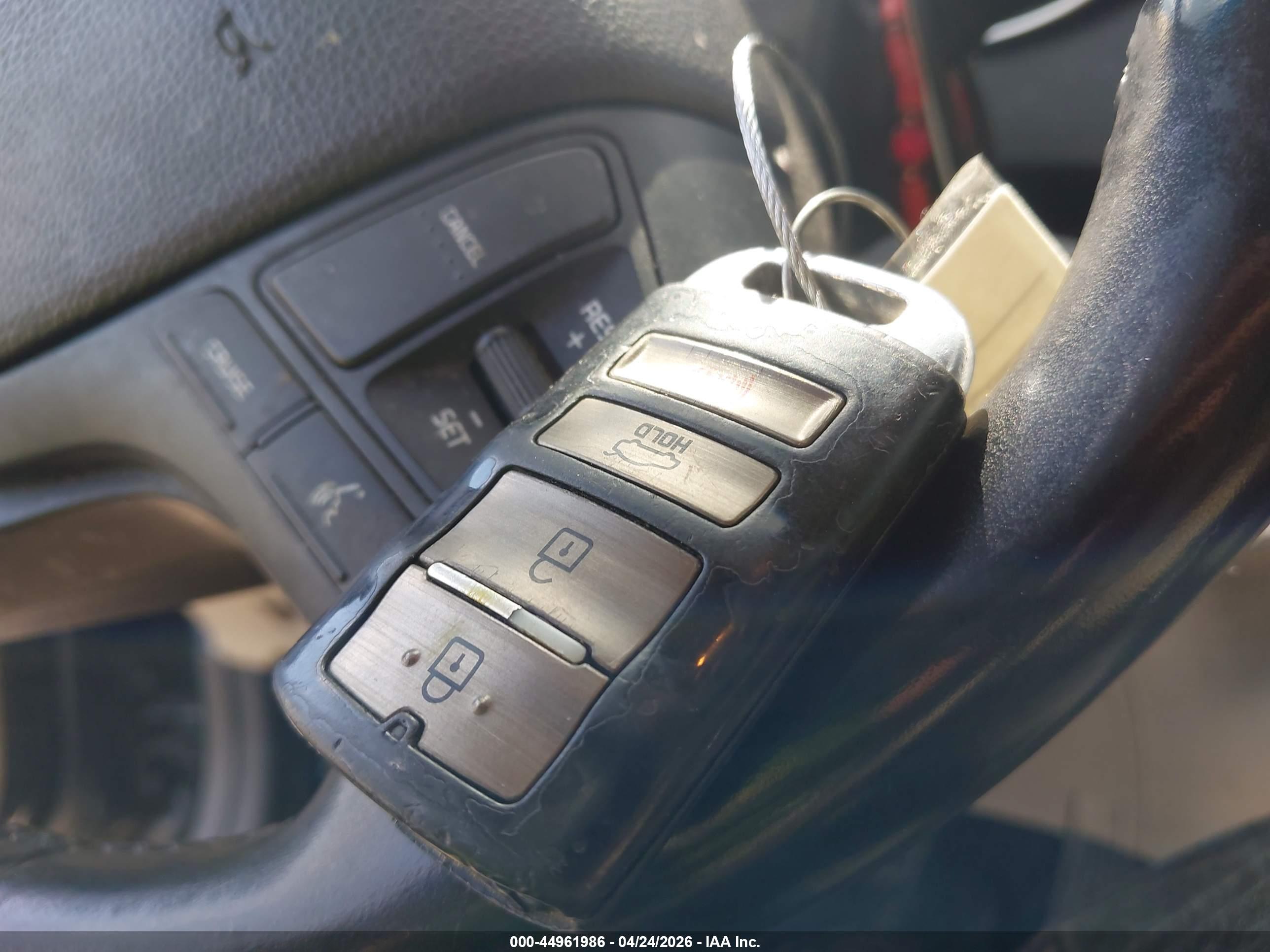 KIA CADENZA image 11