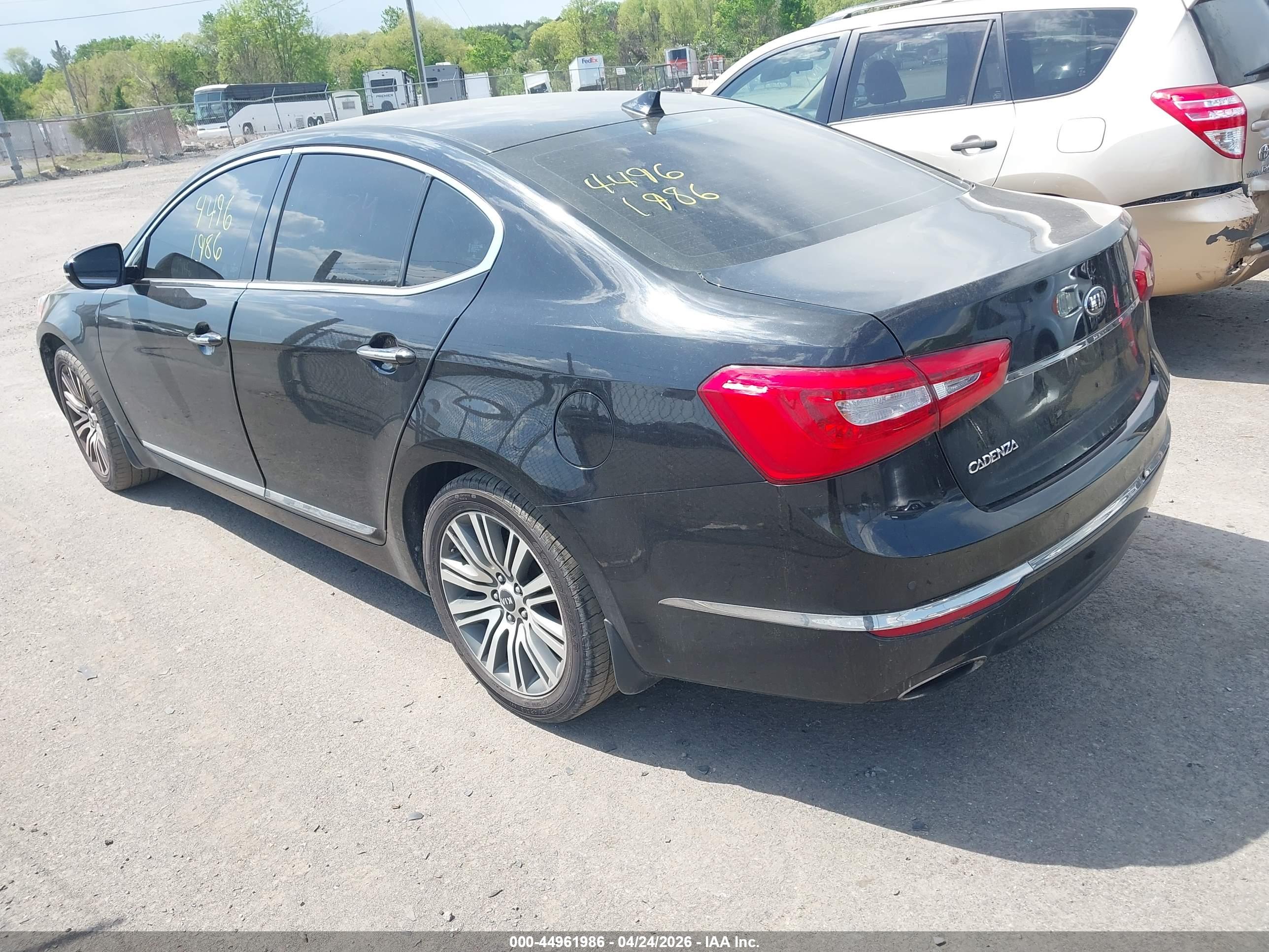 KIA CADENZA image 3