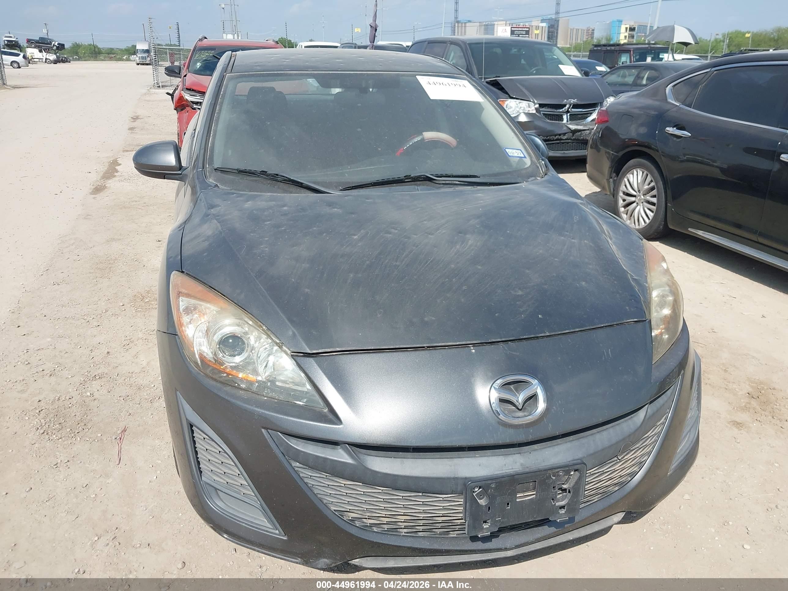 MAZDA MAZDA3 image 6
