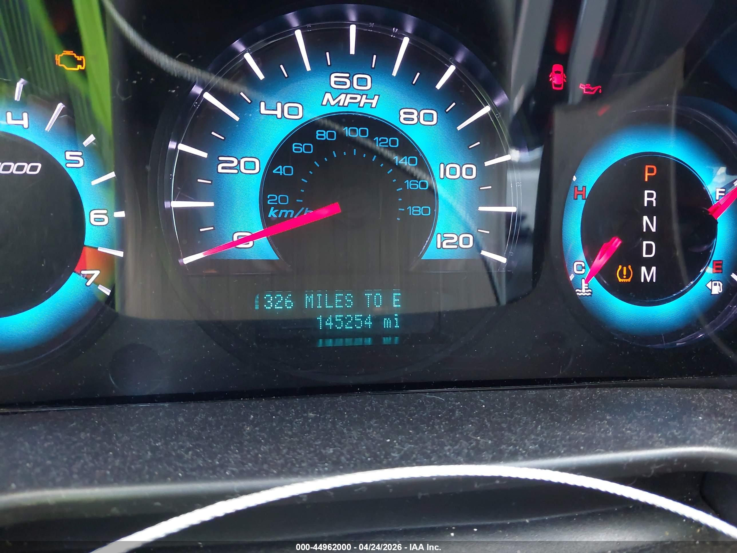 FORD FUSION image 7