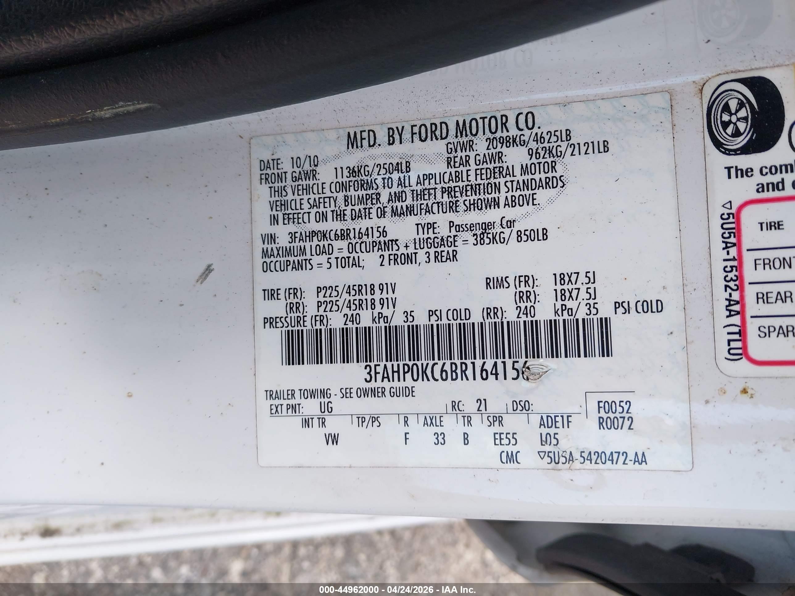 FORD FUSION image 9