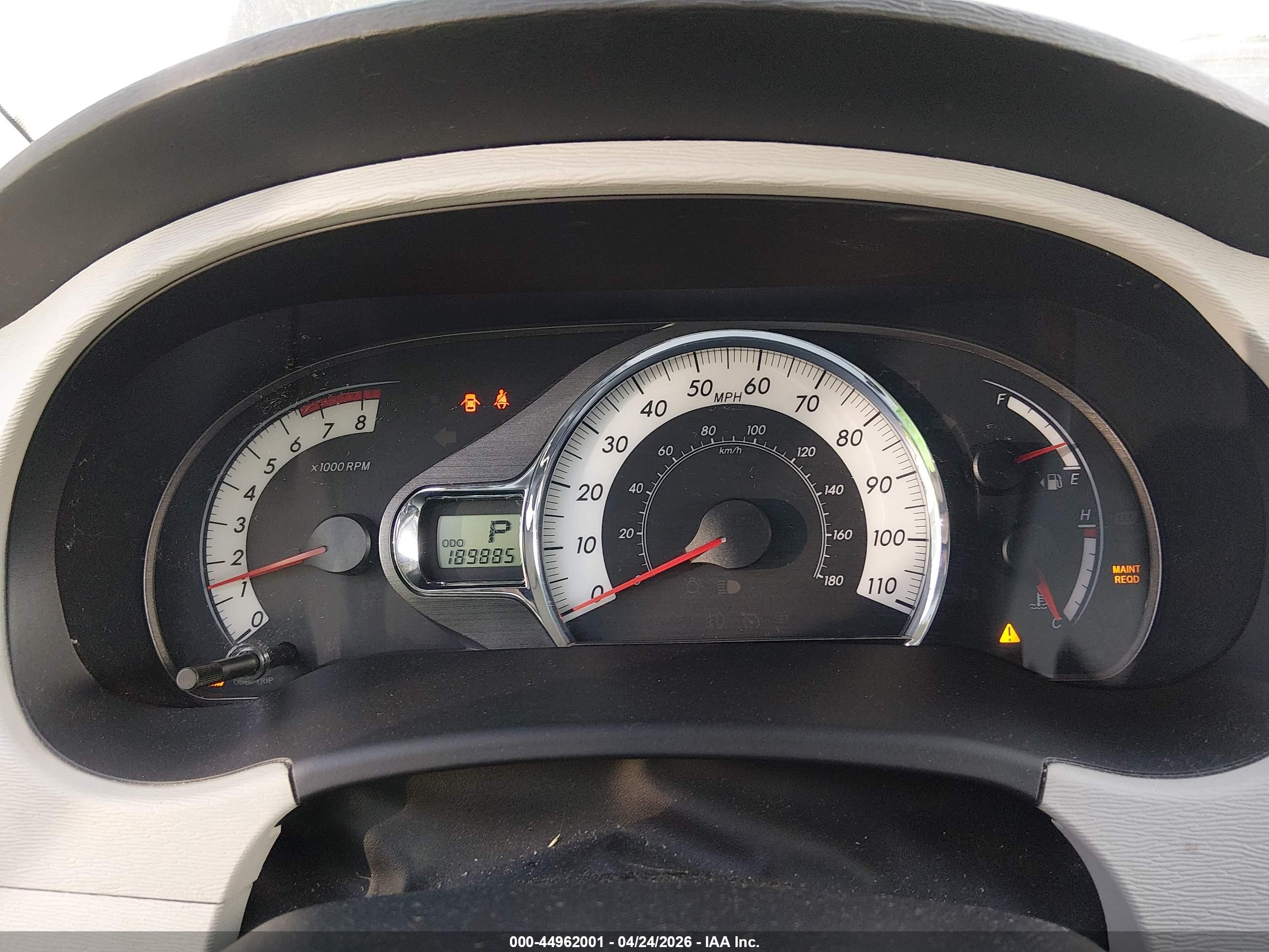 TOYOTA SIENNA image 7