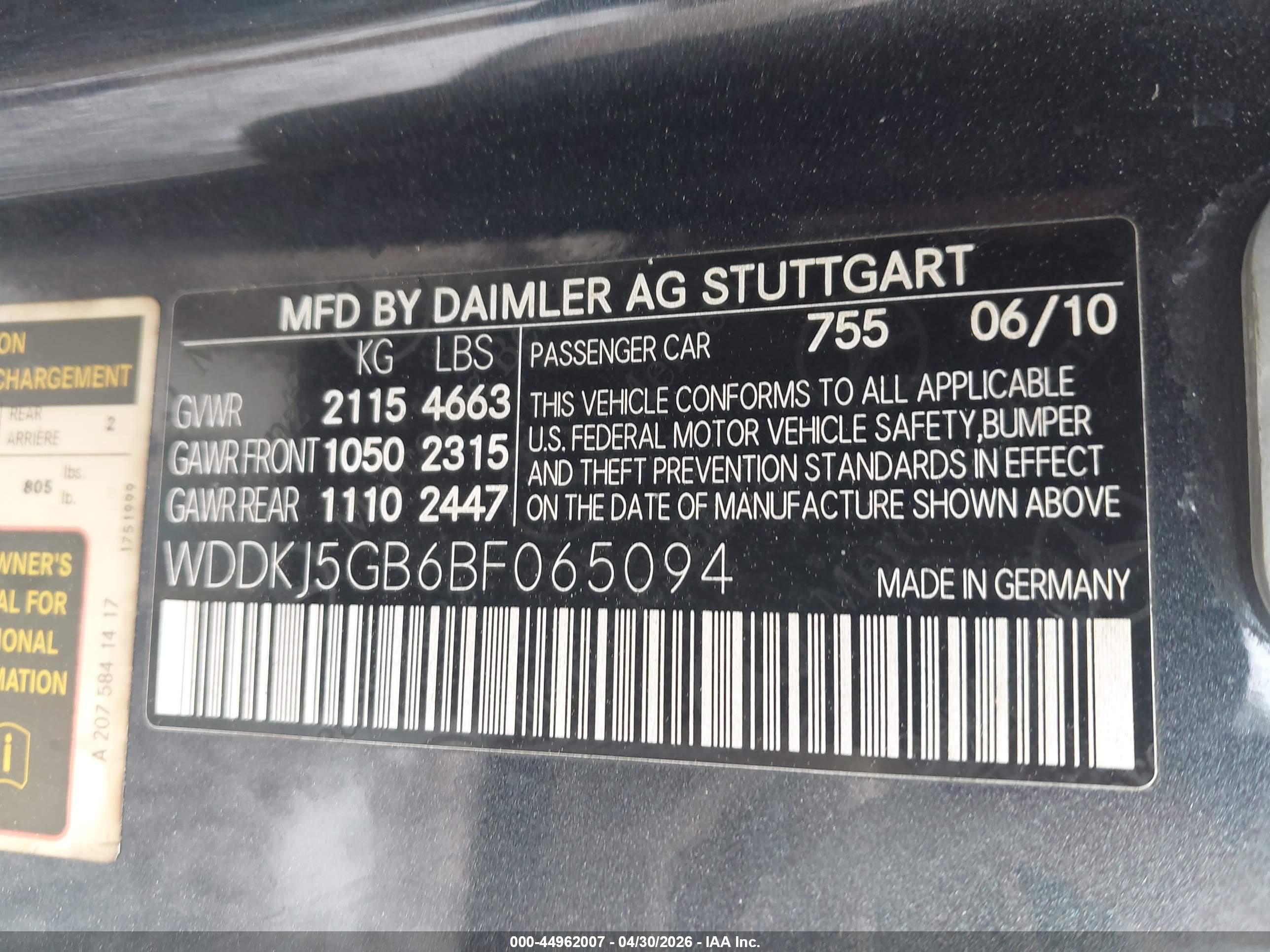 MERCEDES-BENZ E image 9