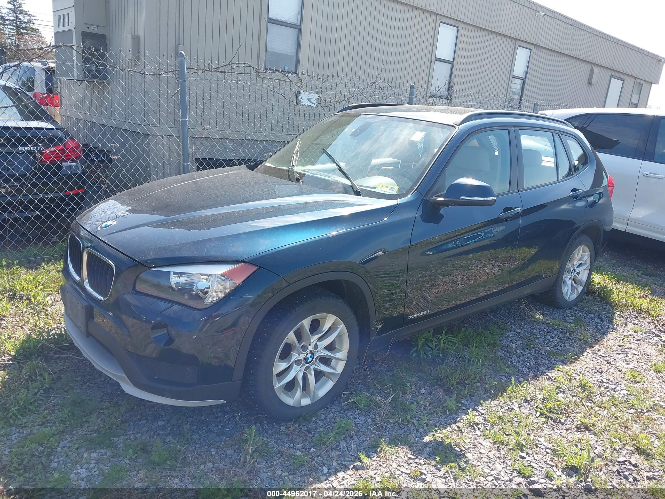 BMW X1 image 2