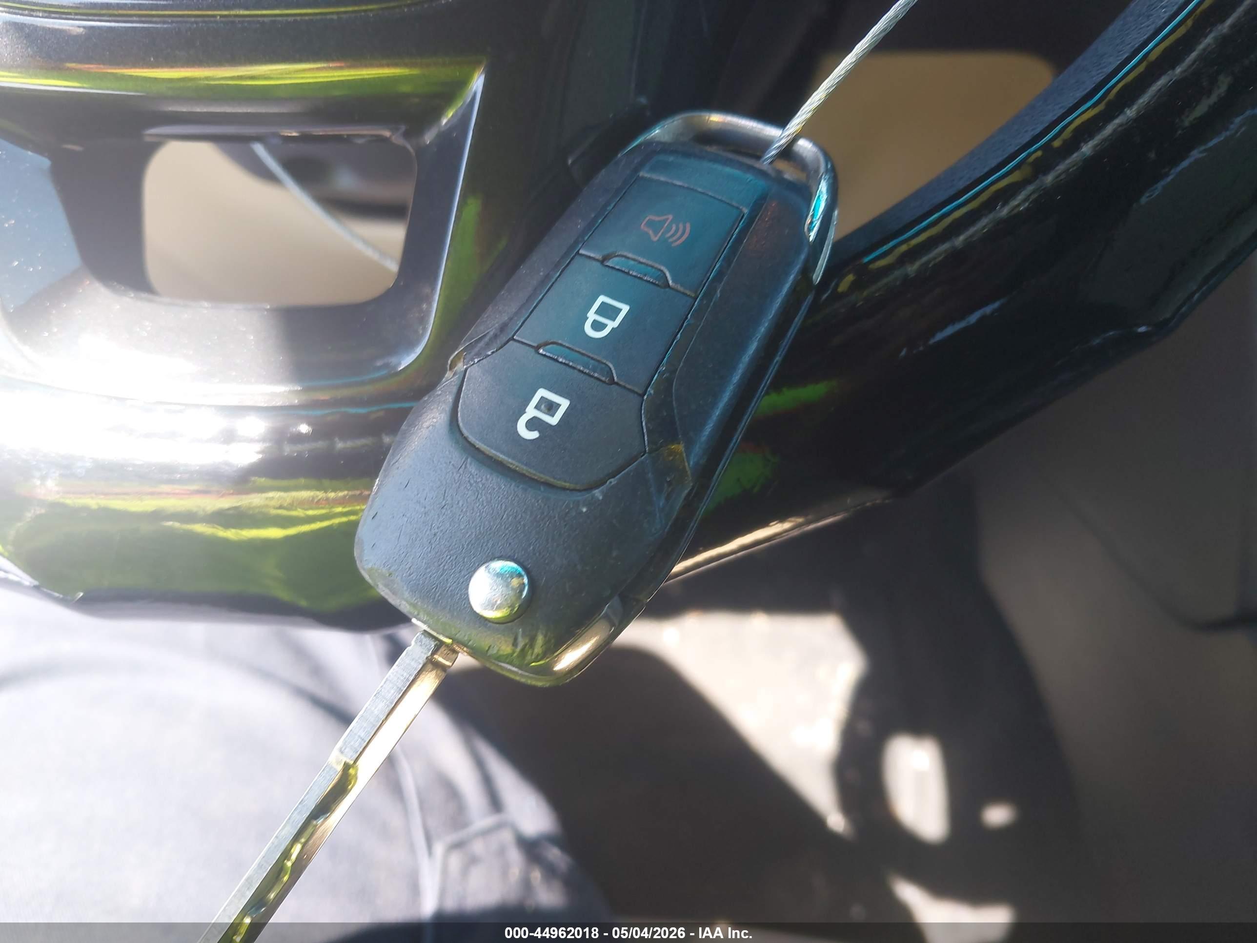 FORD EXPLORER image 11