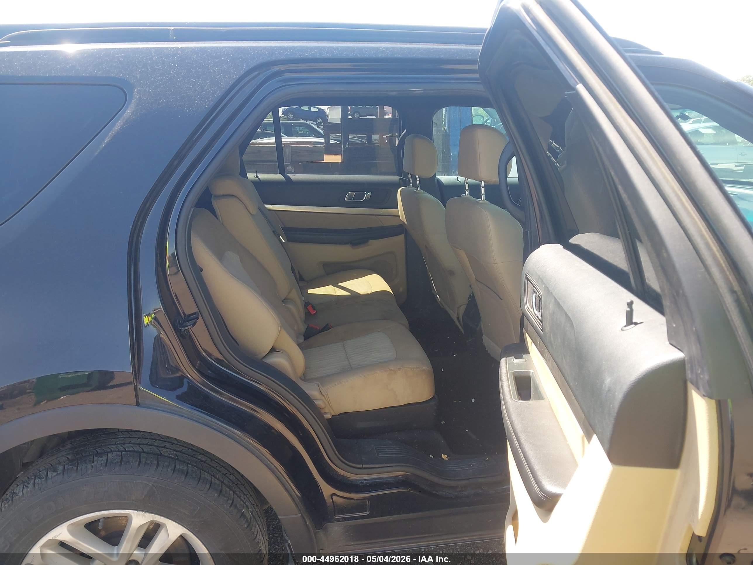 FORD EXPLORER image 8
