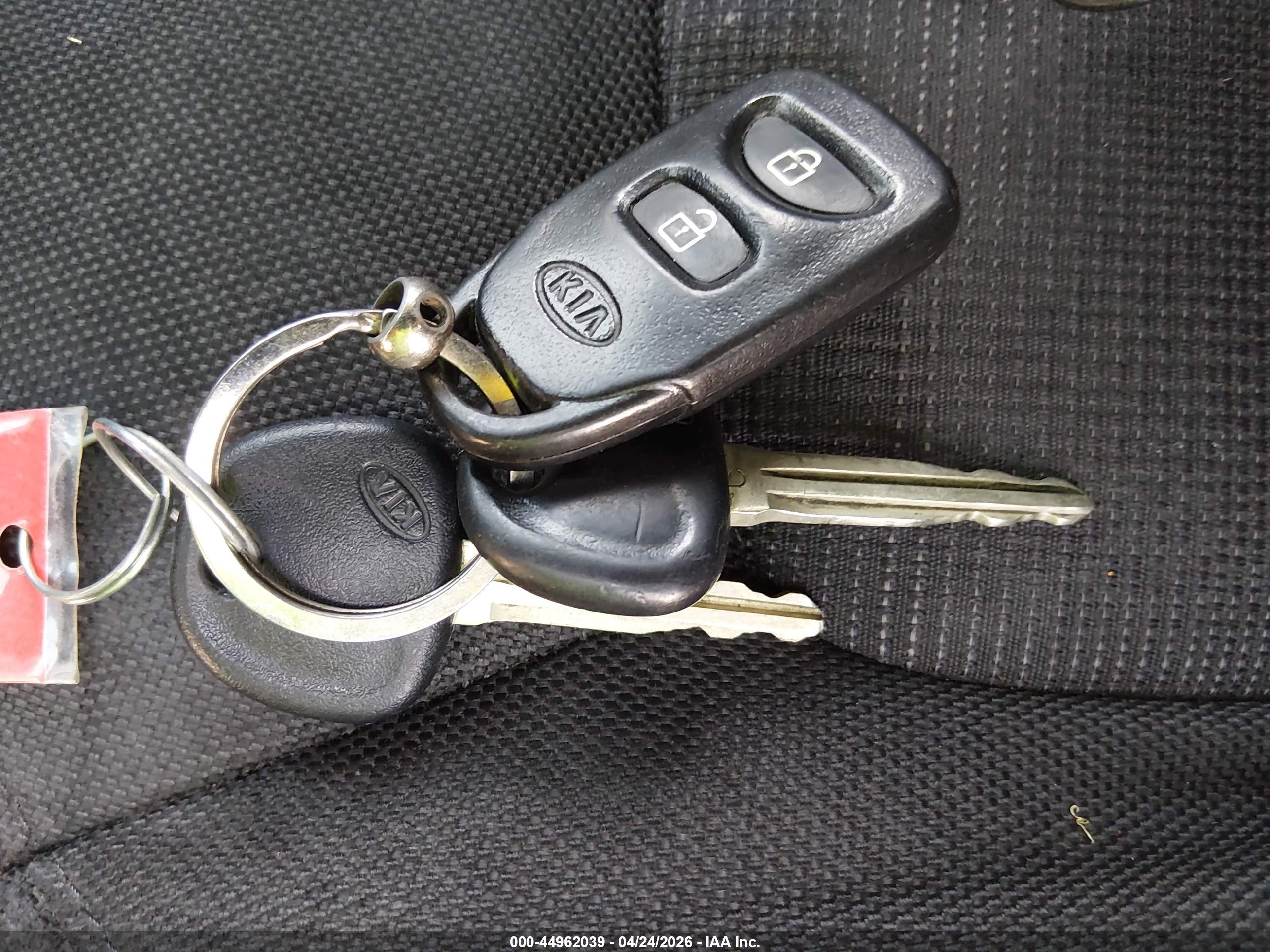 KIA SPORTAGE image 11