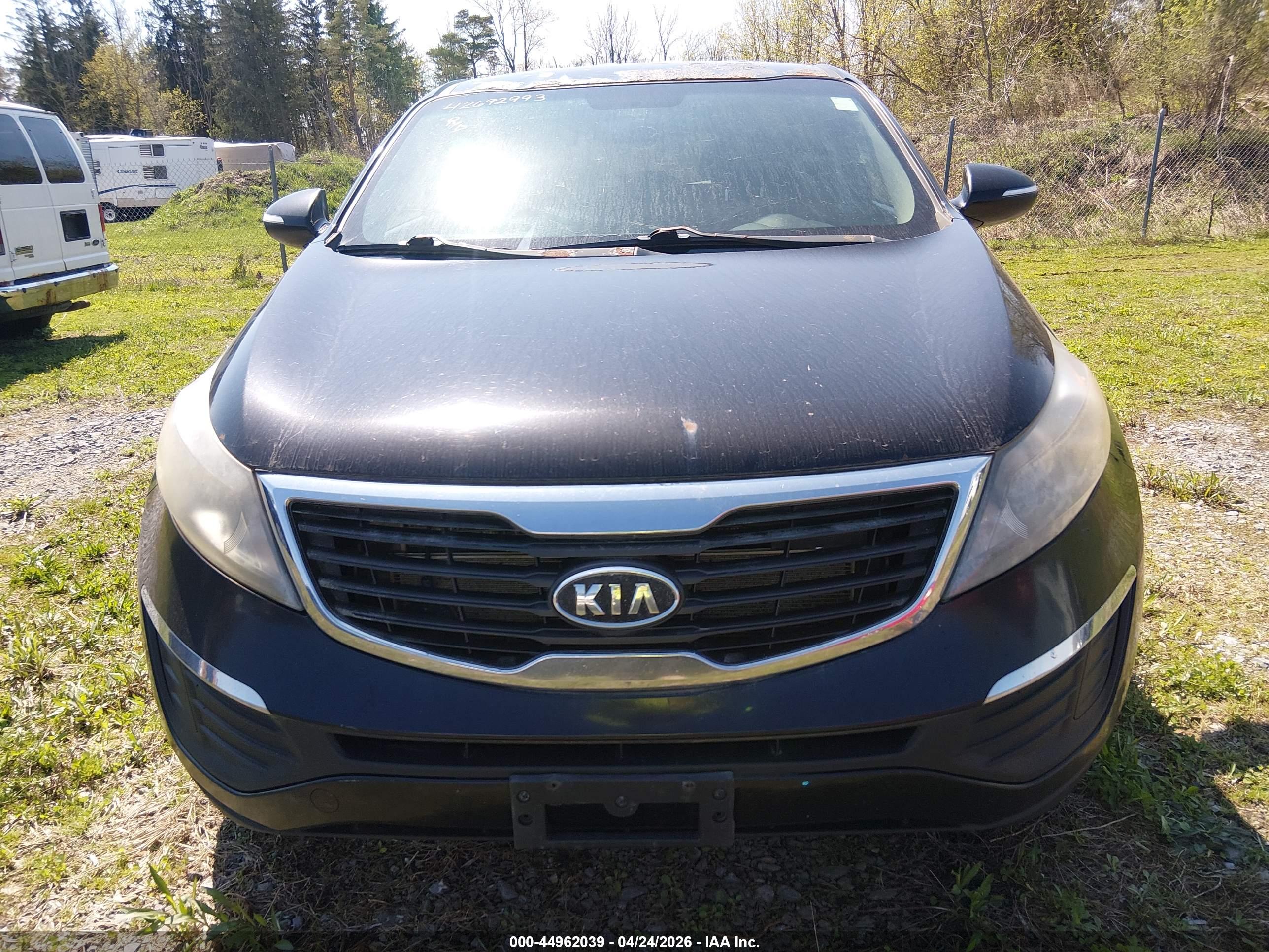 KIA SPORTAGE image 6